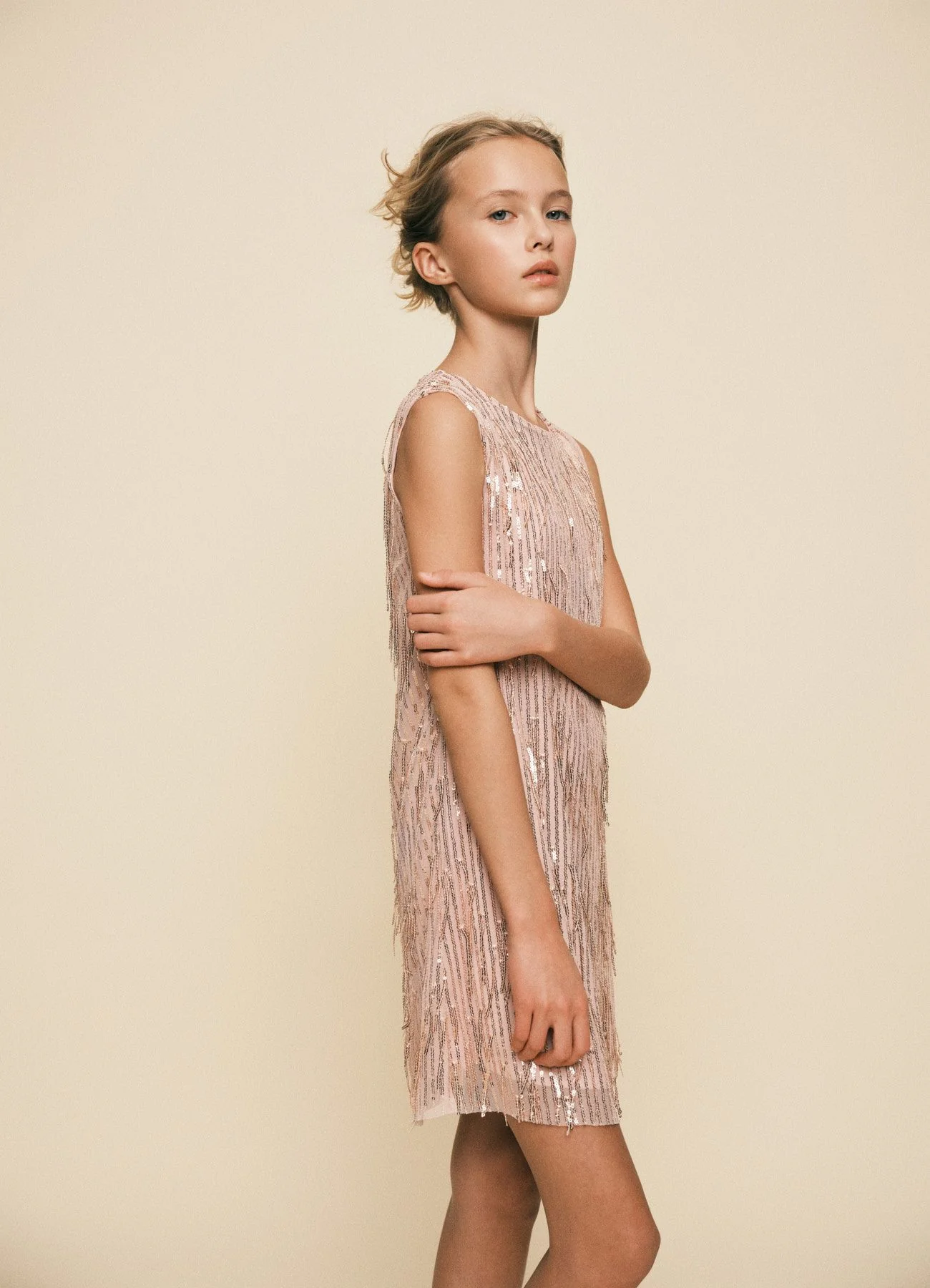 Abito con paillettes e frange - Image 4