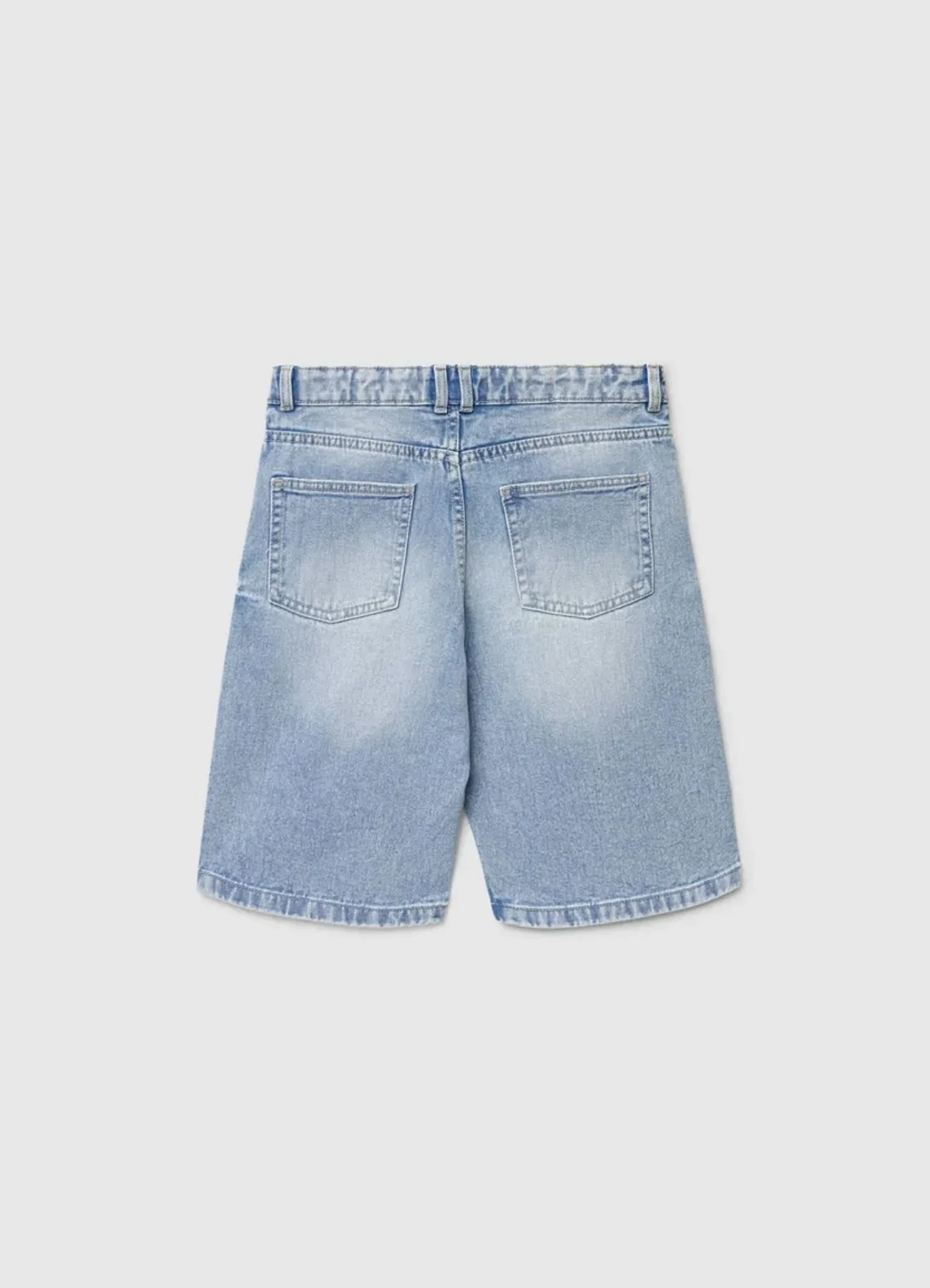 Bermuda jeans con strappi - Image 2