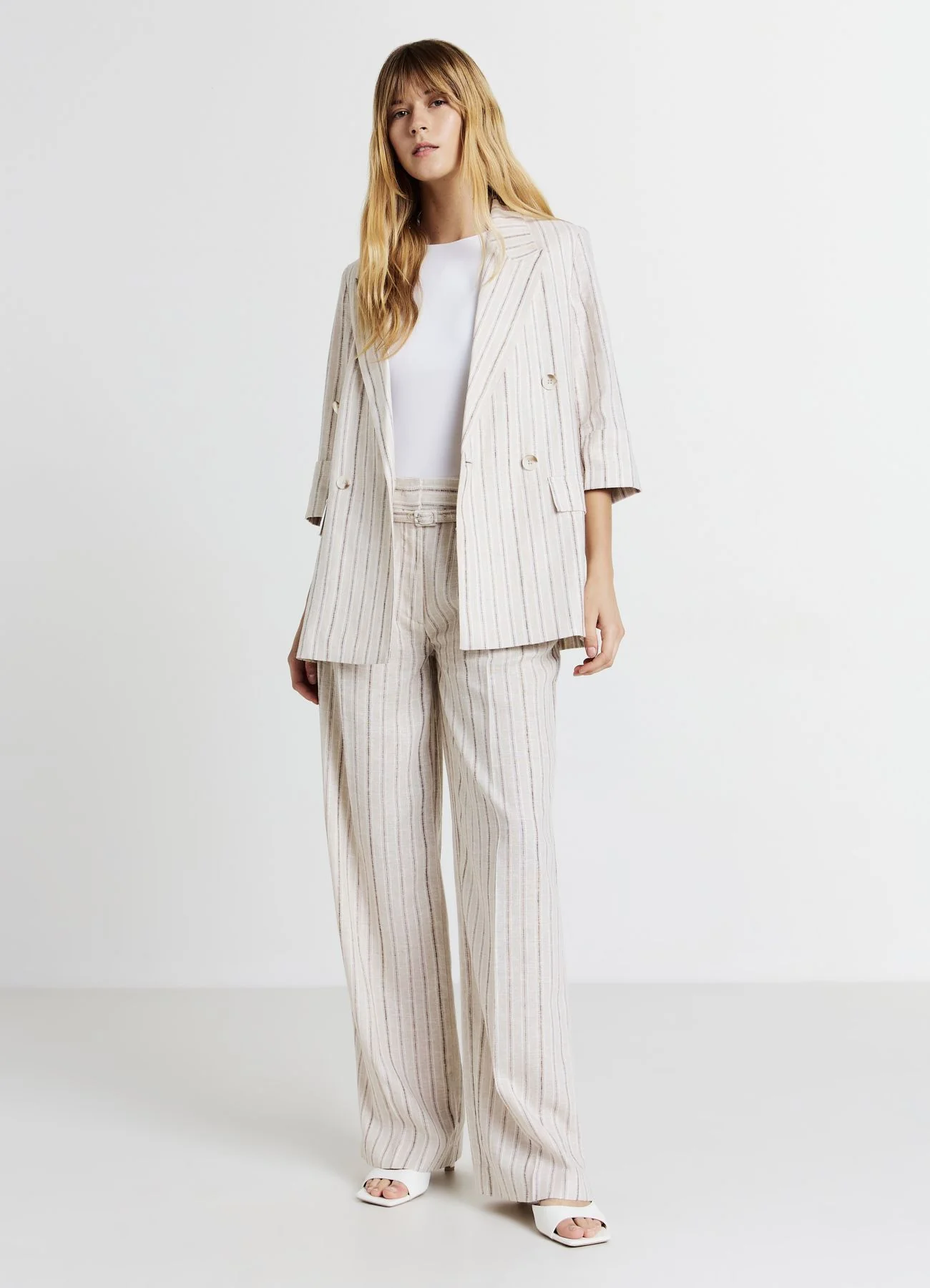 Blazer gessato misto lino