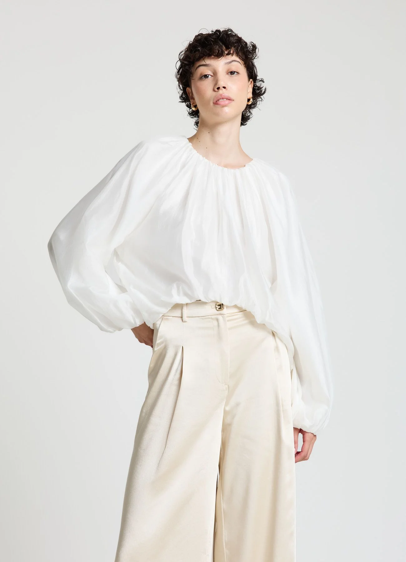 Blusa con maniche a palloncino - Image 7