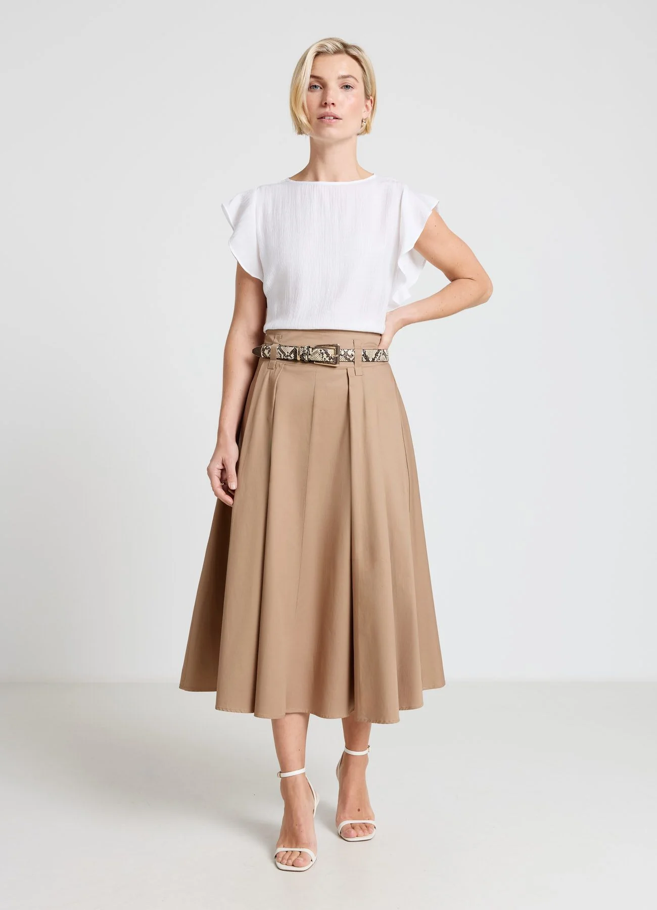 Blusa con maniche a volant