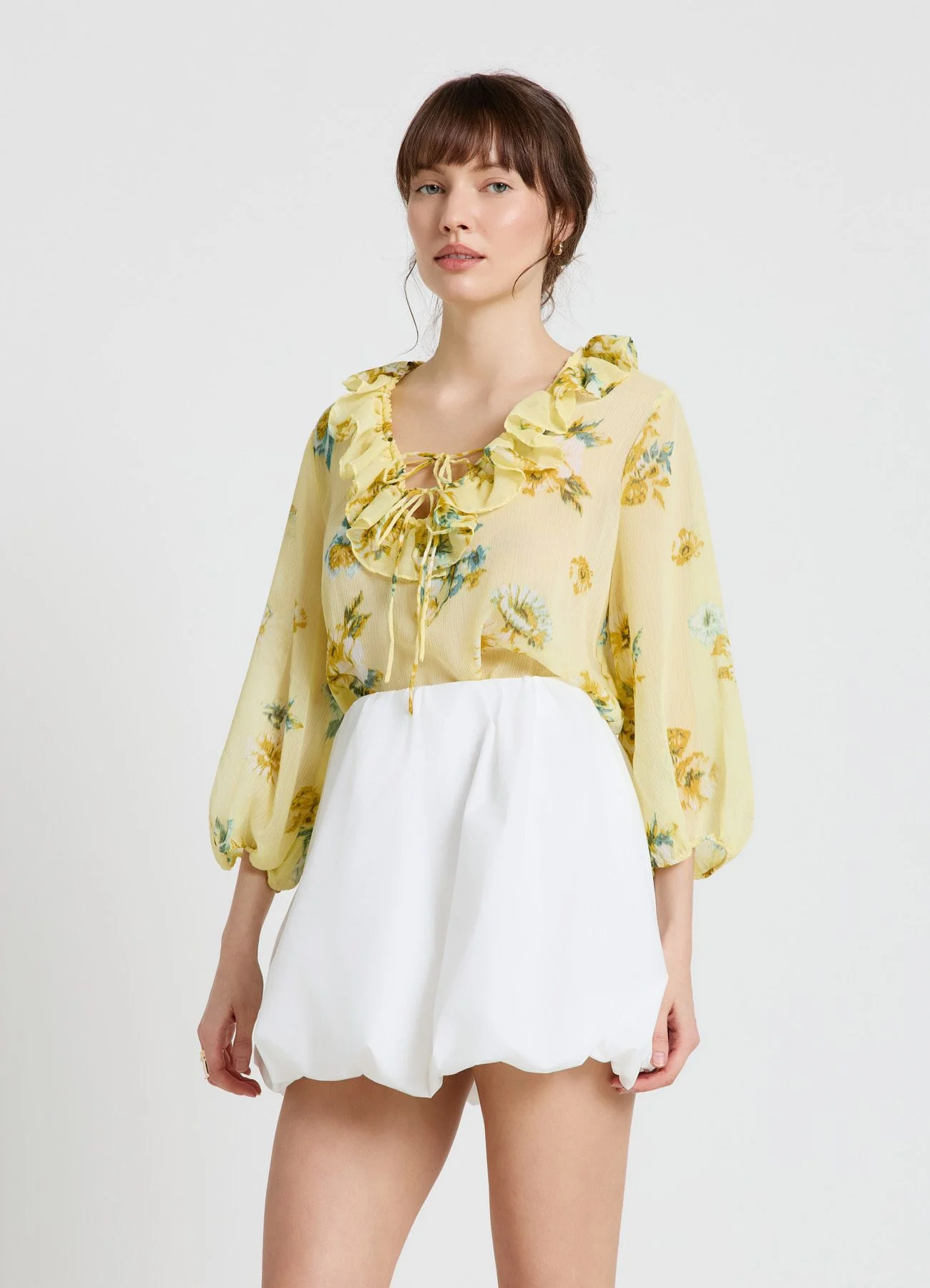 Blusa con volant e laccetti a stampa floreale - Image 7