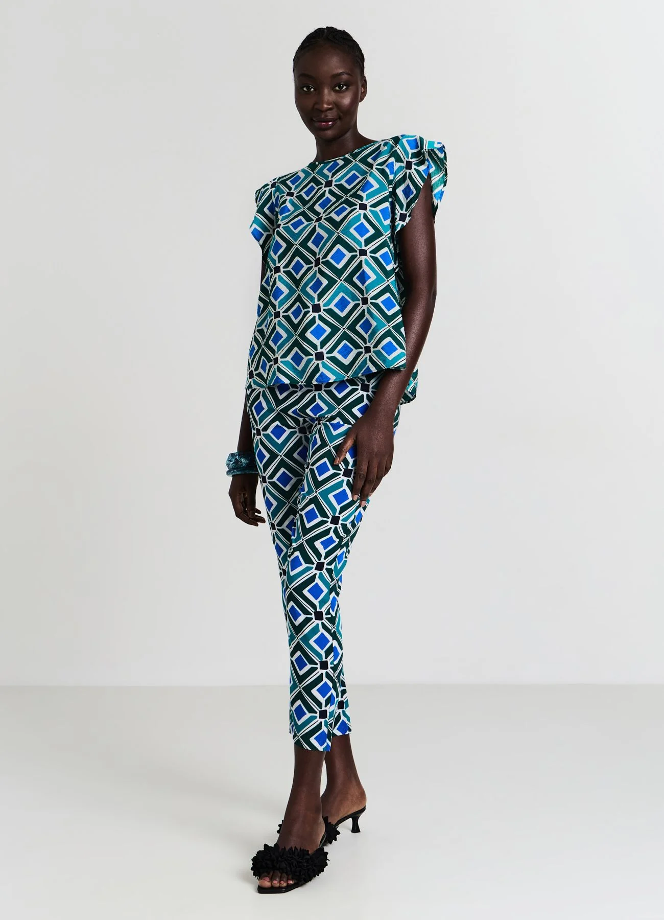 Blusa fantasia geometrica - Image 2