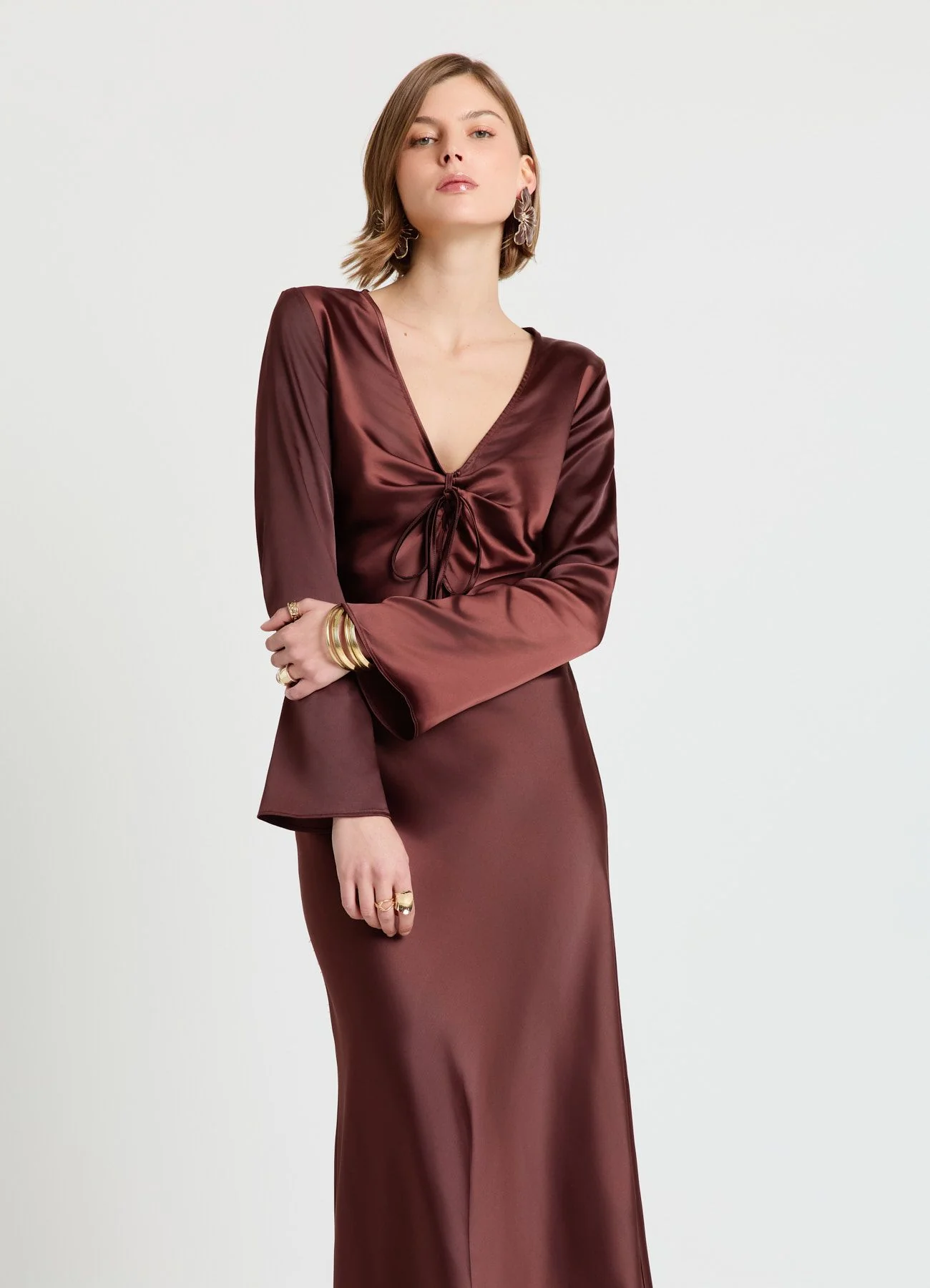 Blusa in similsatin con fiocco - Image 7