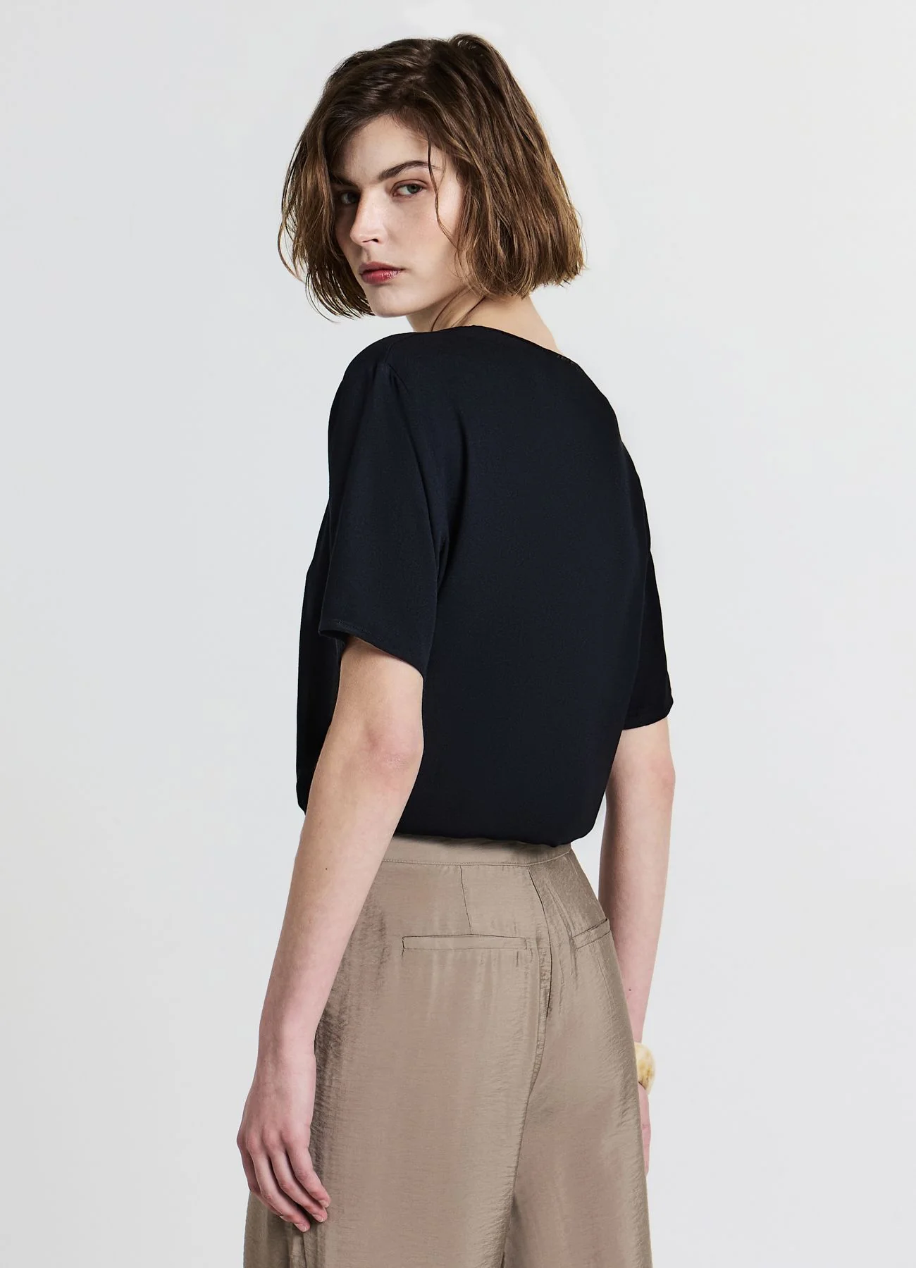 Blusa scollo ampio - Image 2