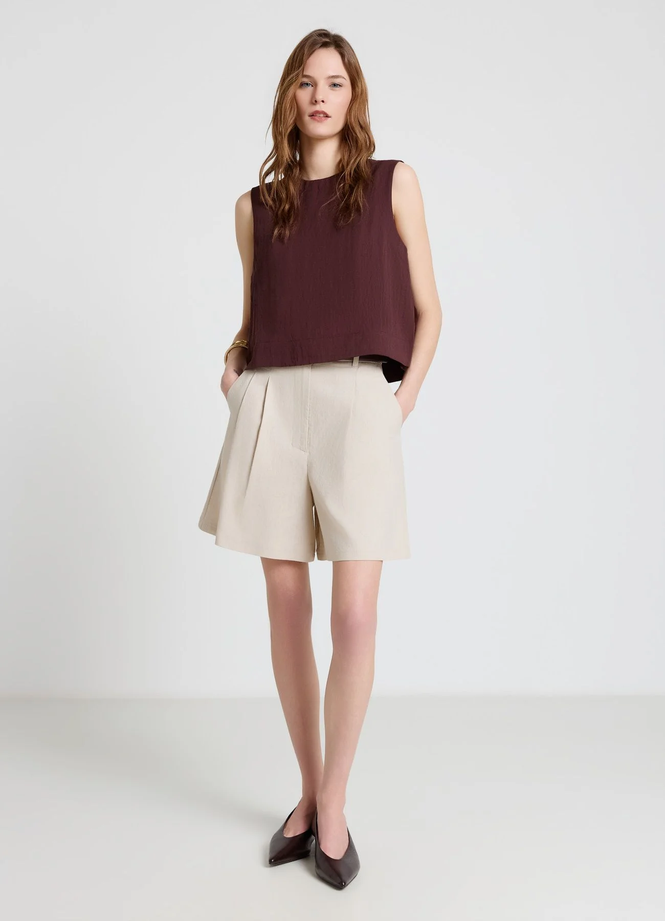 Blusa smanicata a tinta unita - Image 3