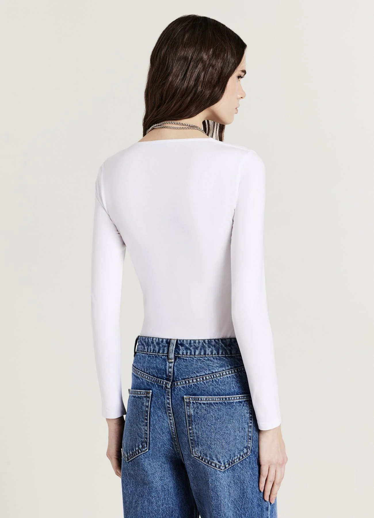 Body scollo a v