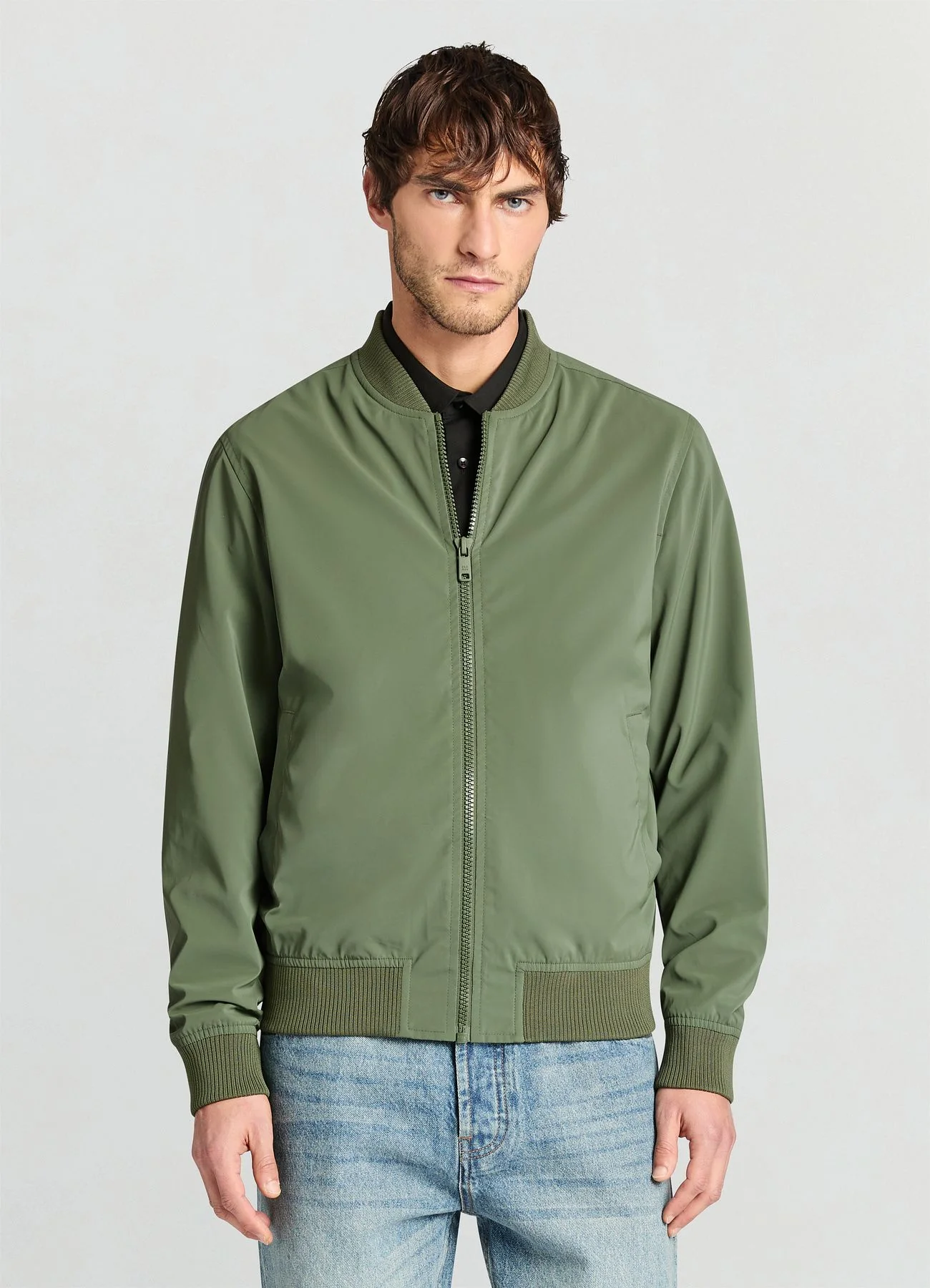 Bomber con zip