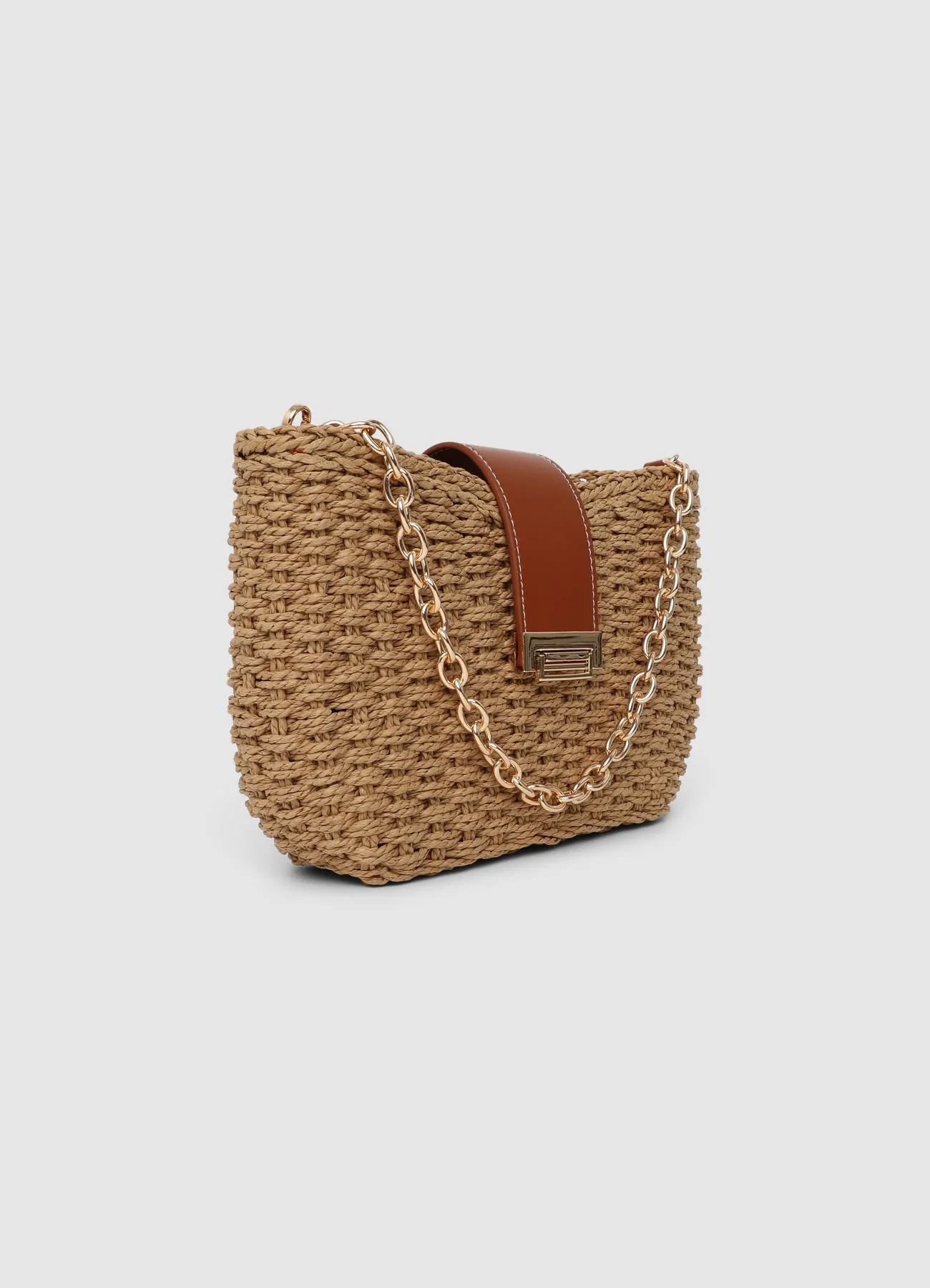 Borsa a tracolla in paglia con catena - Image 4