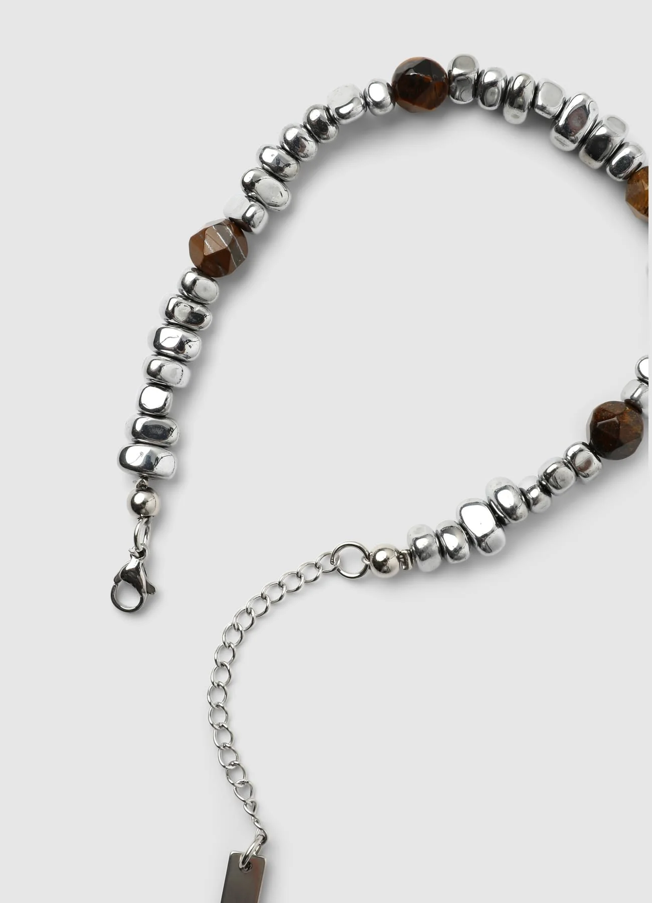 Bracciale con perle metalliche e pietre - Image 2