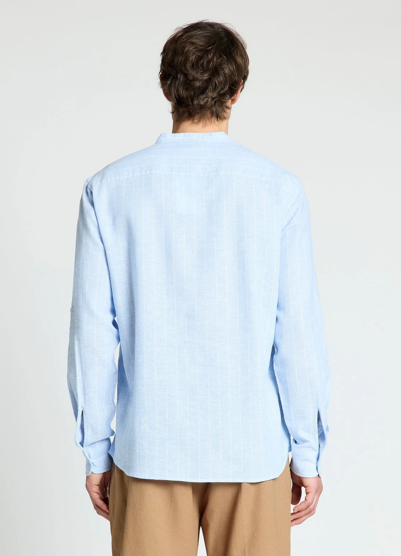 Camicia a righe con colletto alla coreana
