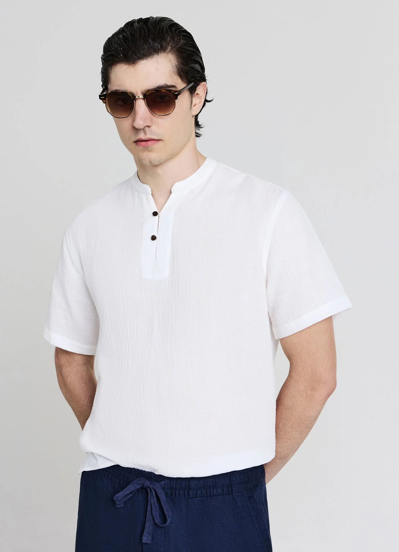 Camicia bottoncini tessuto goffrato - Image 4