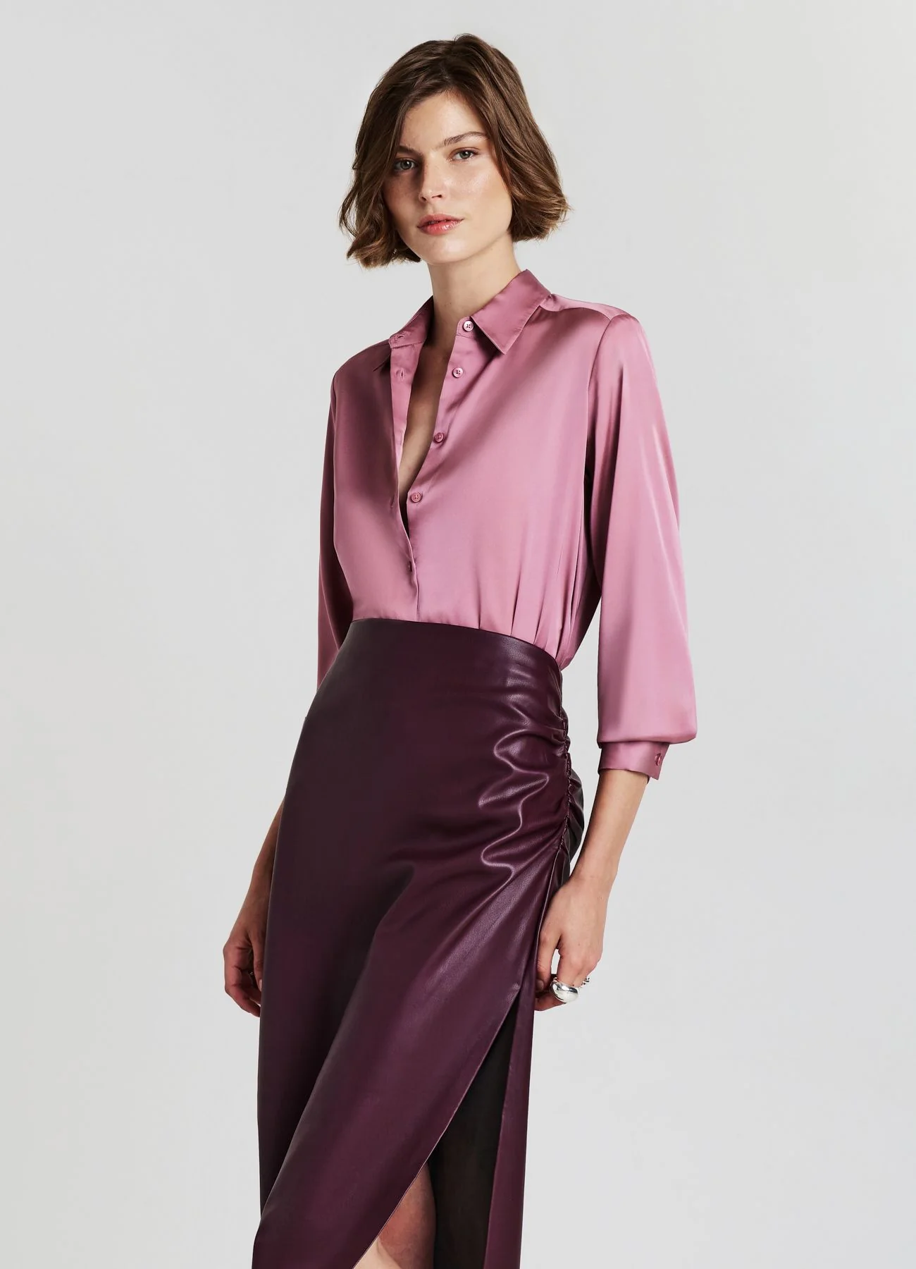 Camicia classica in simil satin - Image 7