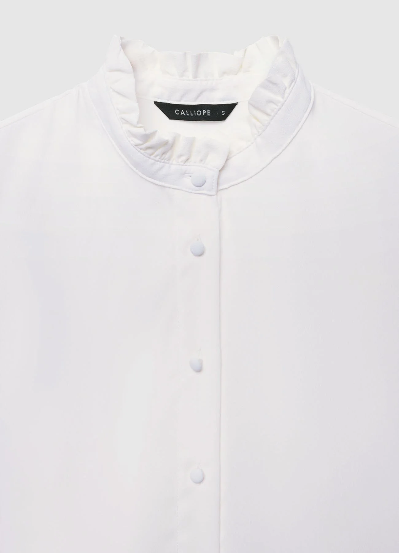 Camicia con colletto coreana e volant - Image 6