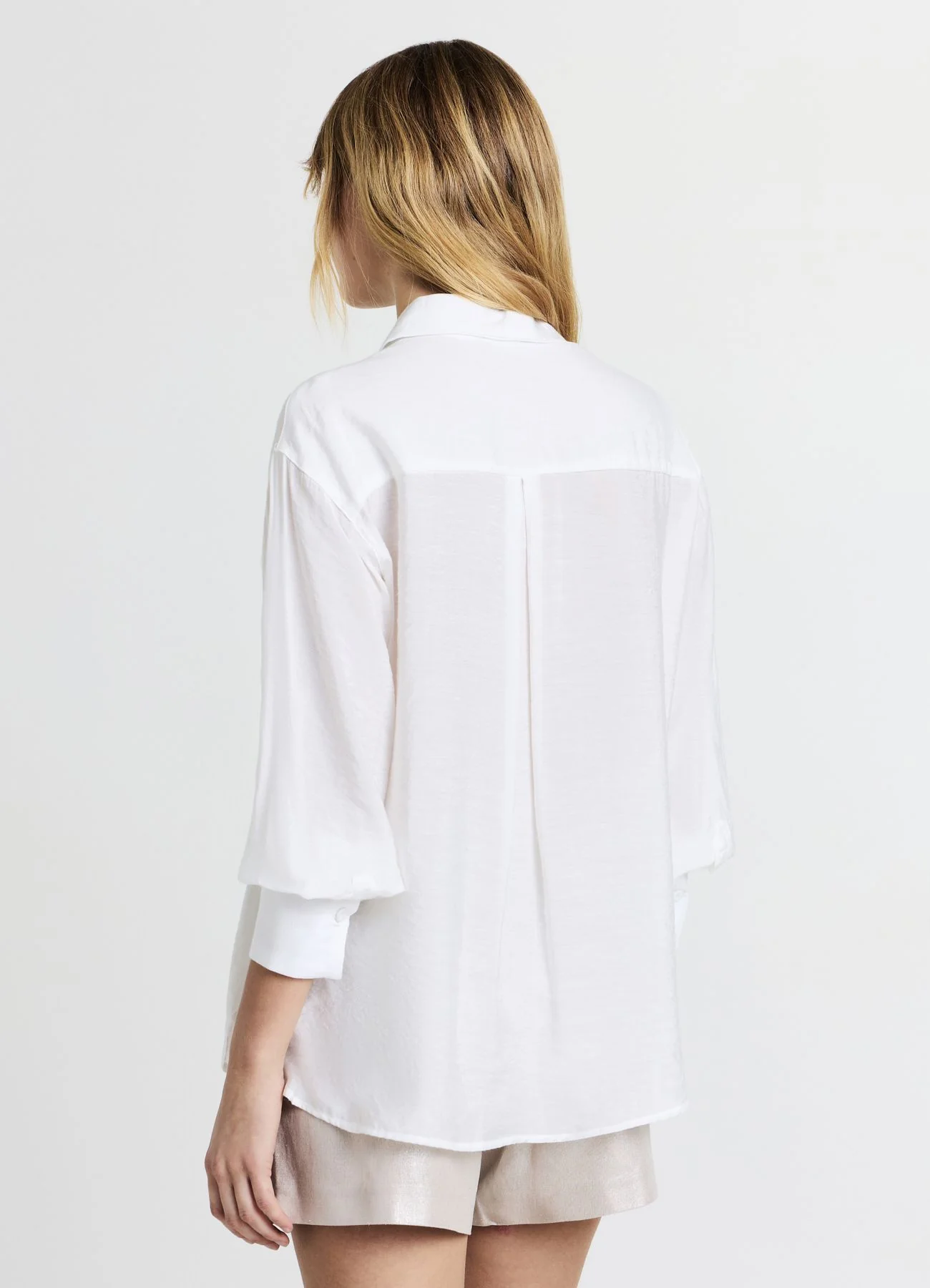 Camicia con fiori applicati - Image 3