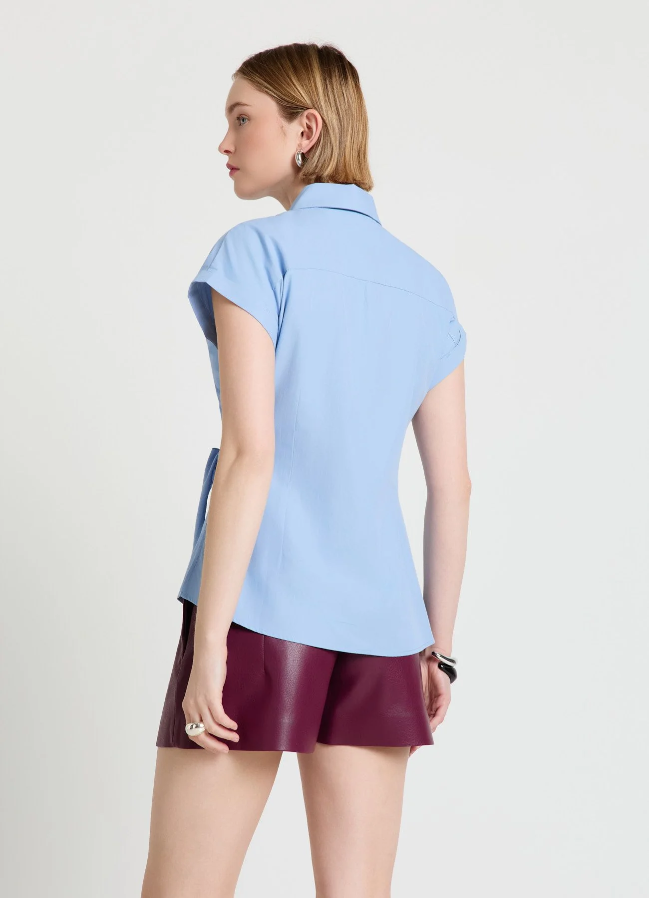 Camicia con nodo sul fianco e mezza abbottonatura - Image 3