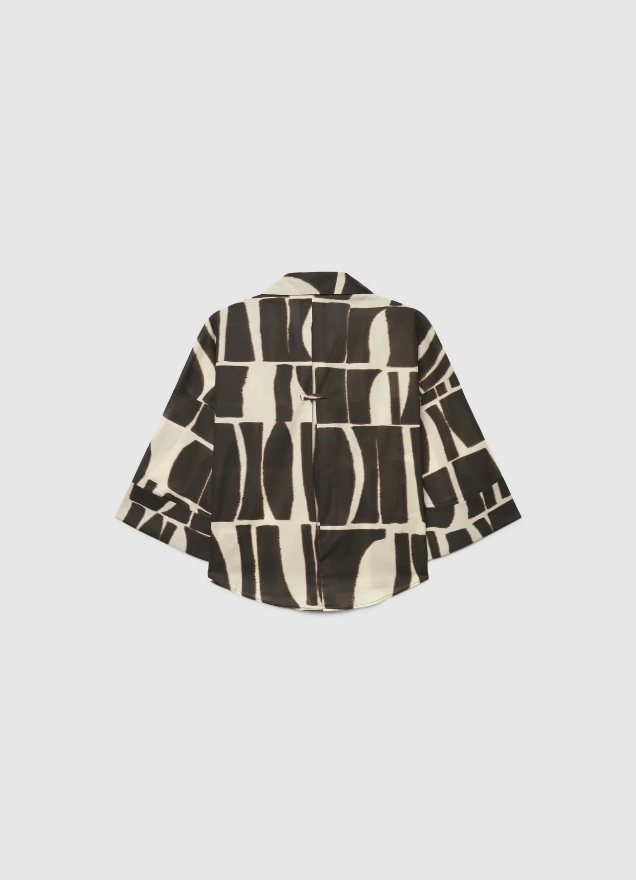 Camicia con scollo a V e stampa - Image 5