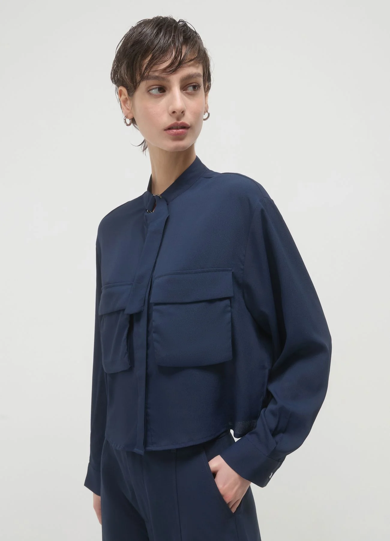Camicia coreana con tasconi - Image 4