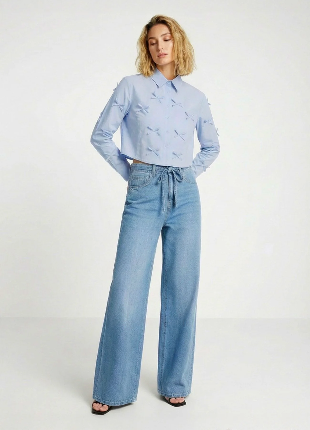 Camicia crop con fiocchi applicati - Image 3