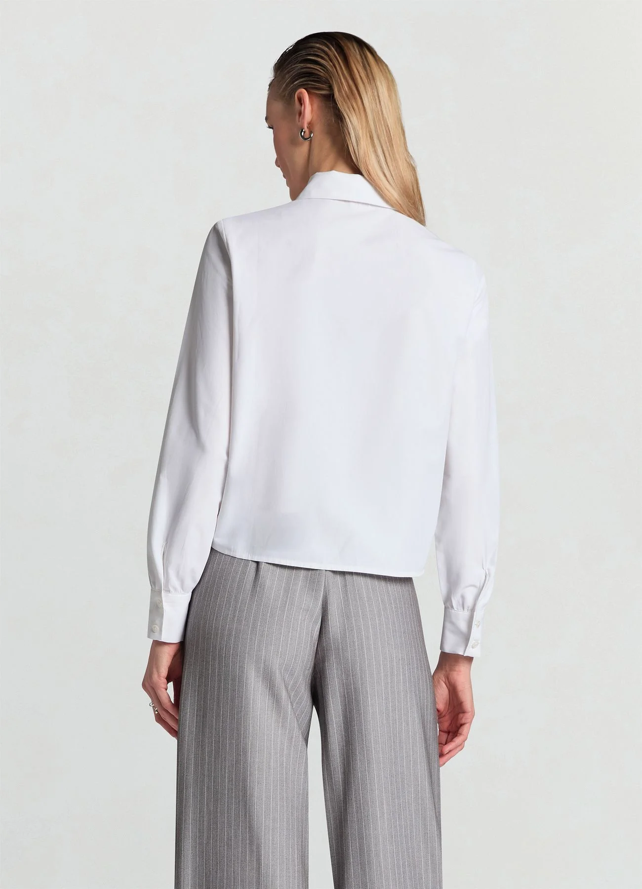 Camicia cropped con pinces