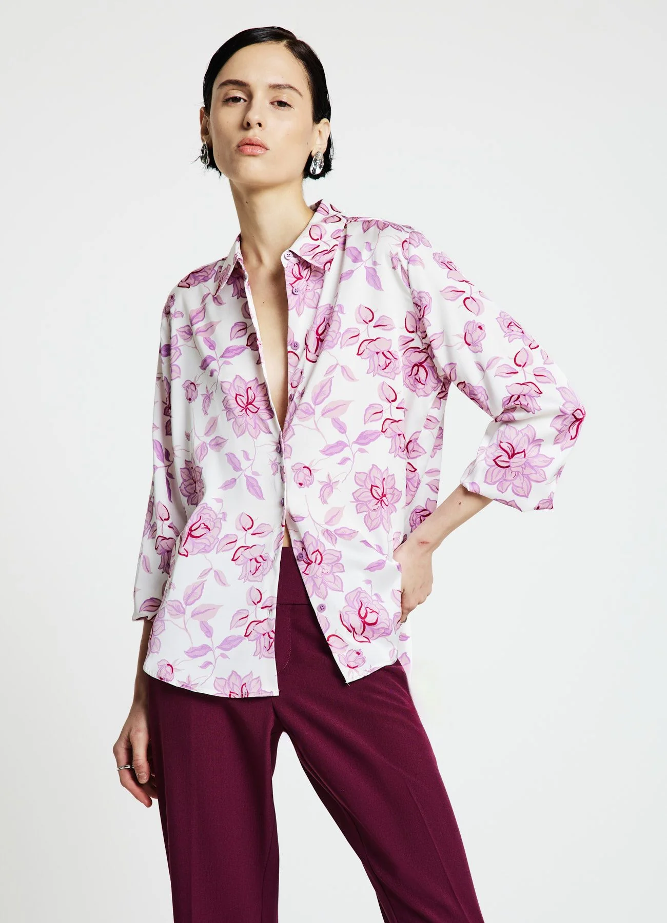 Camicia simil satin con stampa fiori - Image 2
