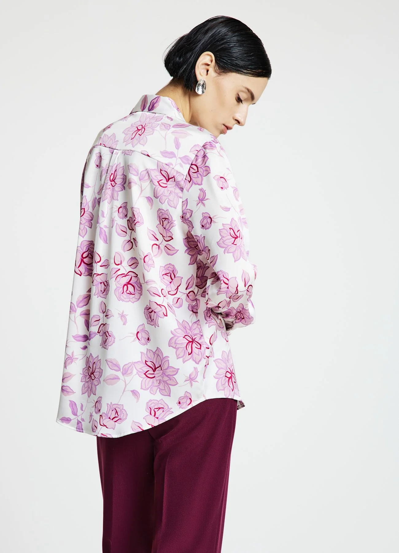 Camicia simil satin con stampa fiori - Image 3