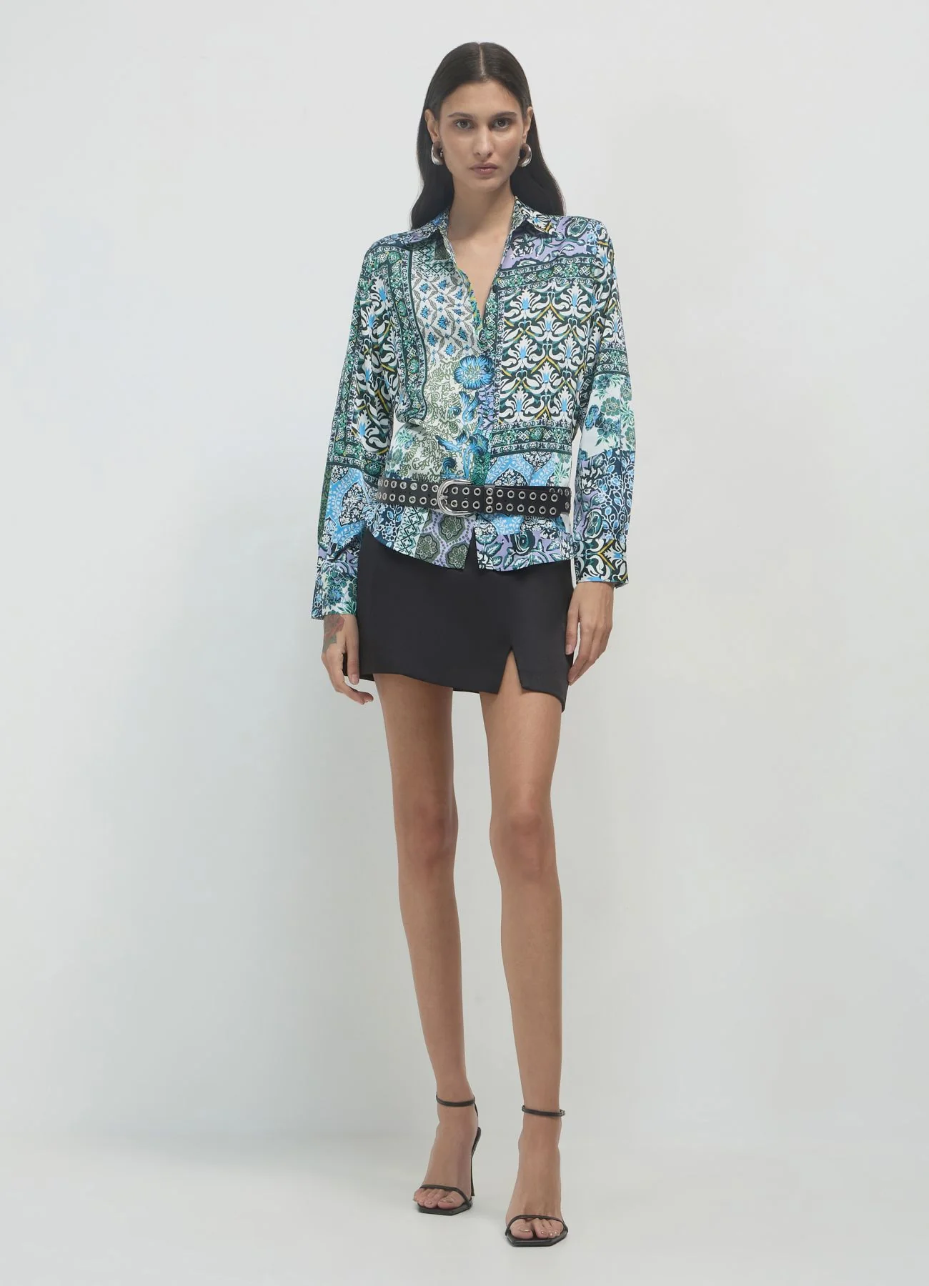 Camicia simil satin fantasia patchwork