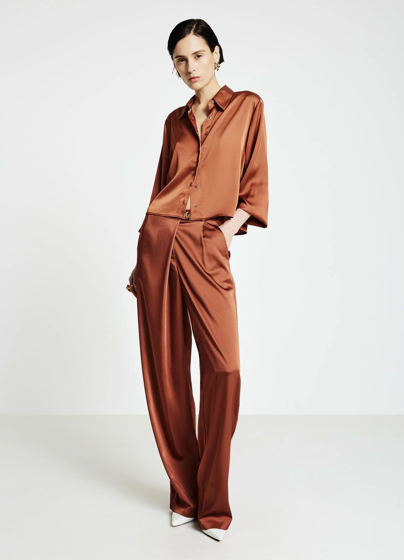 Camicia similsatin tinta unita - Image 2