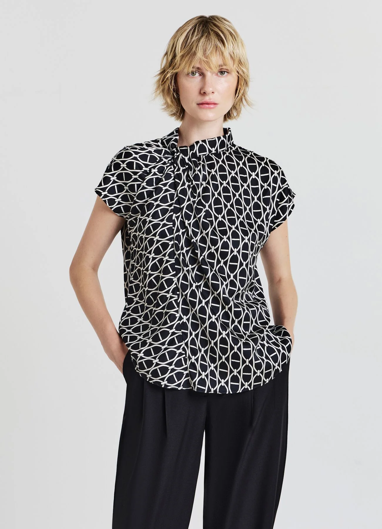 Camicia smanicata coreana fantasia - Image 3
