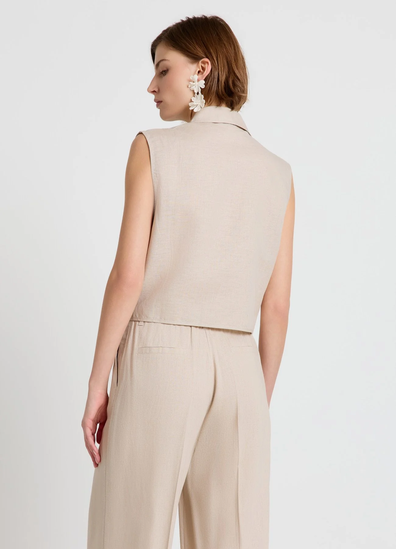 Camicia smanicata in lino con nodo - Image 3