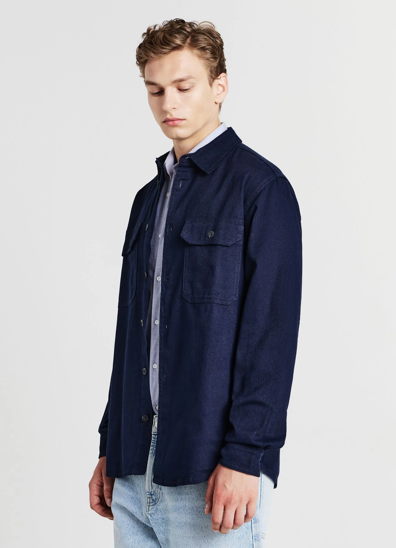 Camicia worker