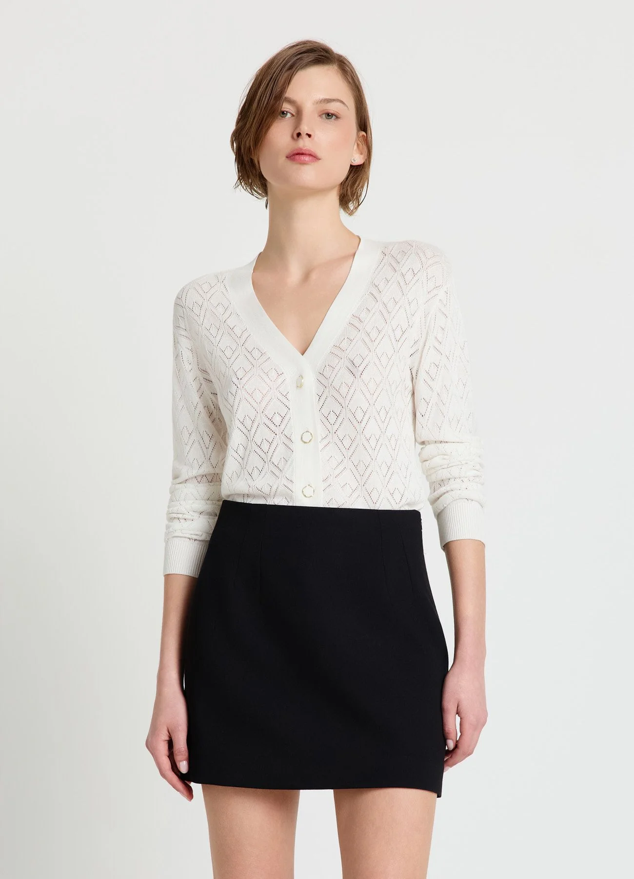 Cardigan con scollo a V e bottoni