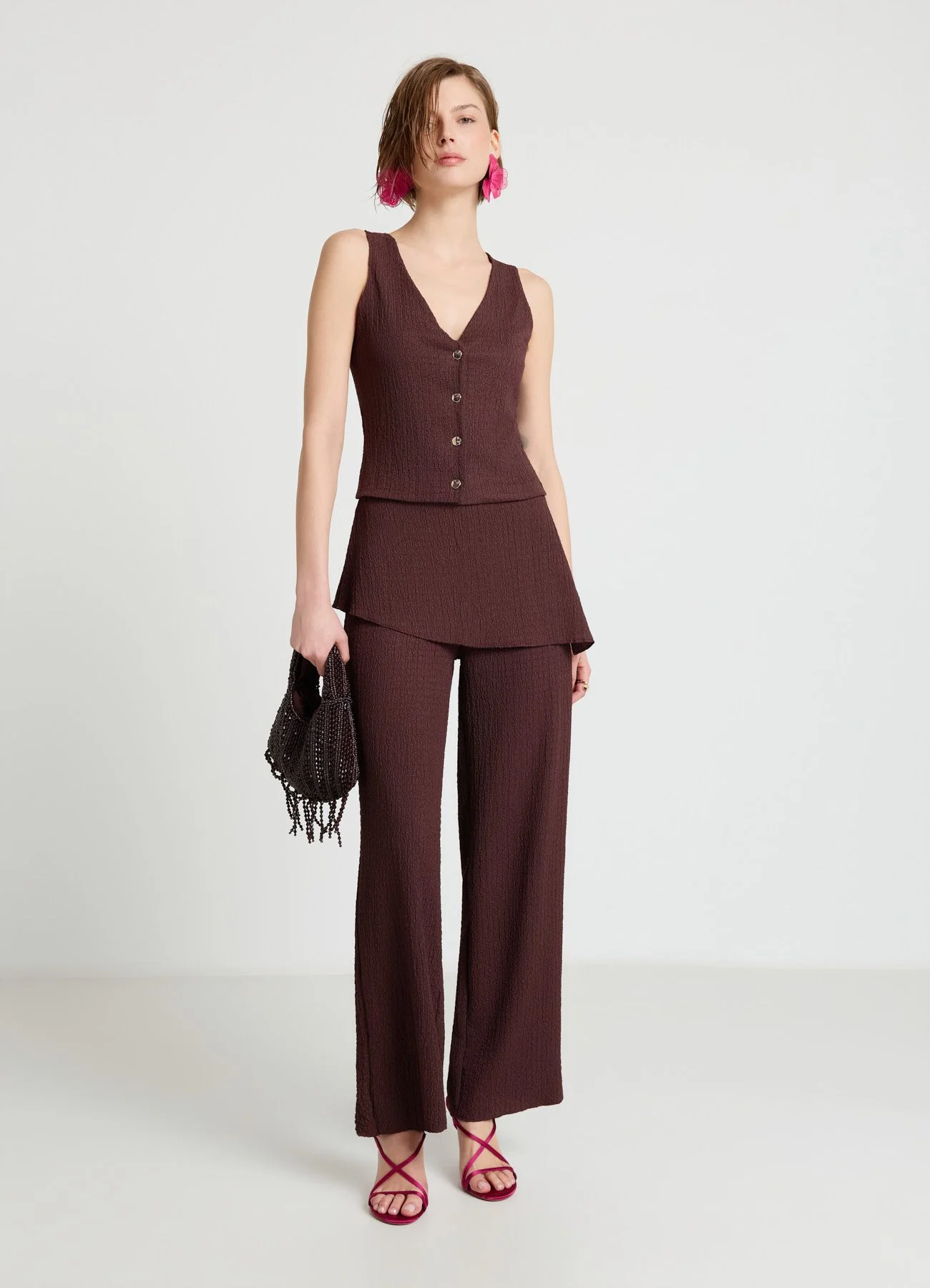 Gilet con scollo a V e bottoni