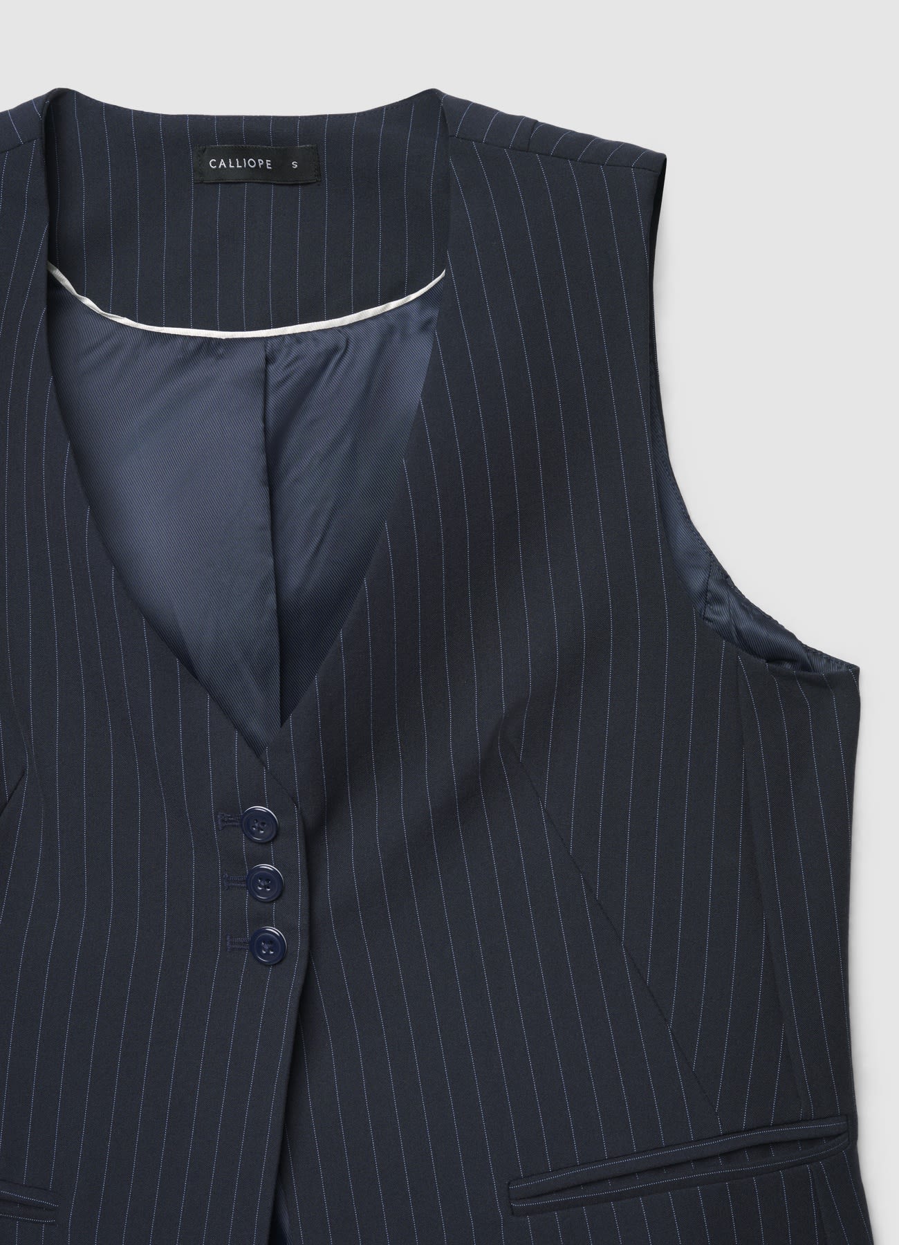 Gilet gessato con abbottonatura alta - Image 6