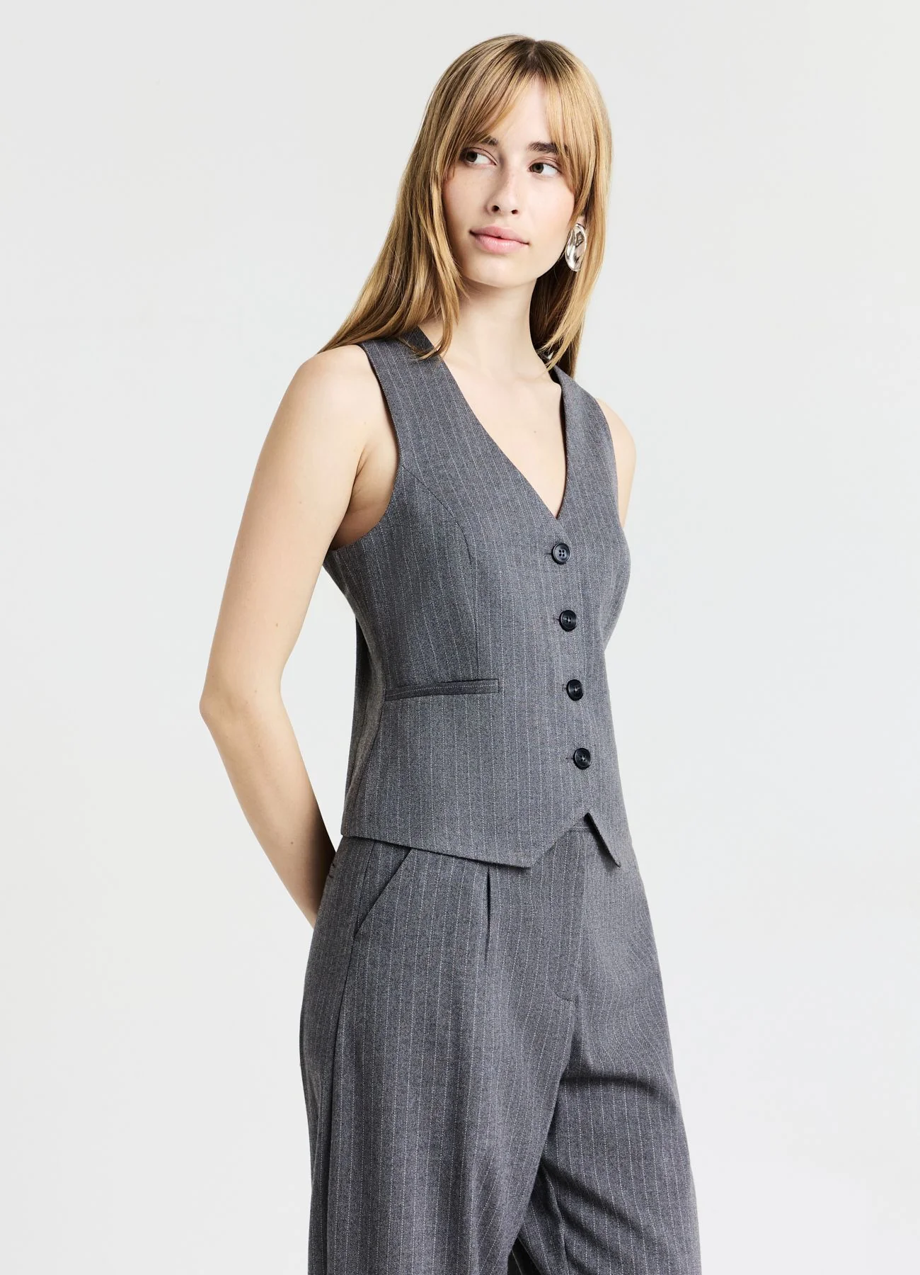 Gilet gessato con bottoni - Image 4