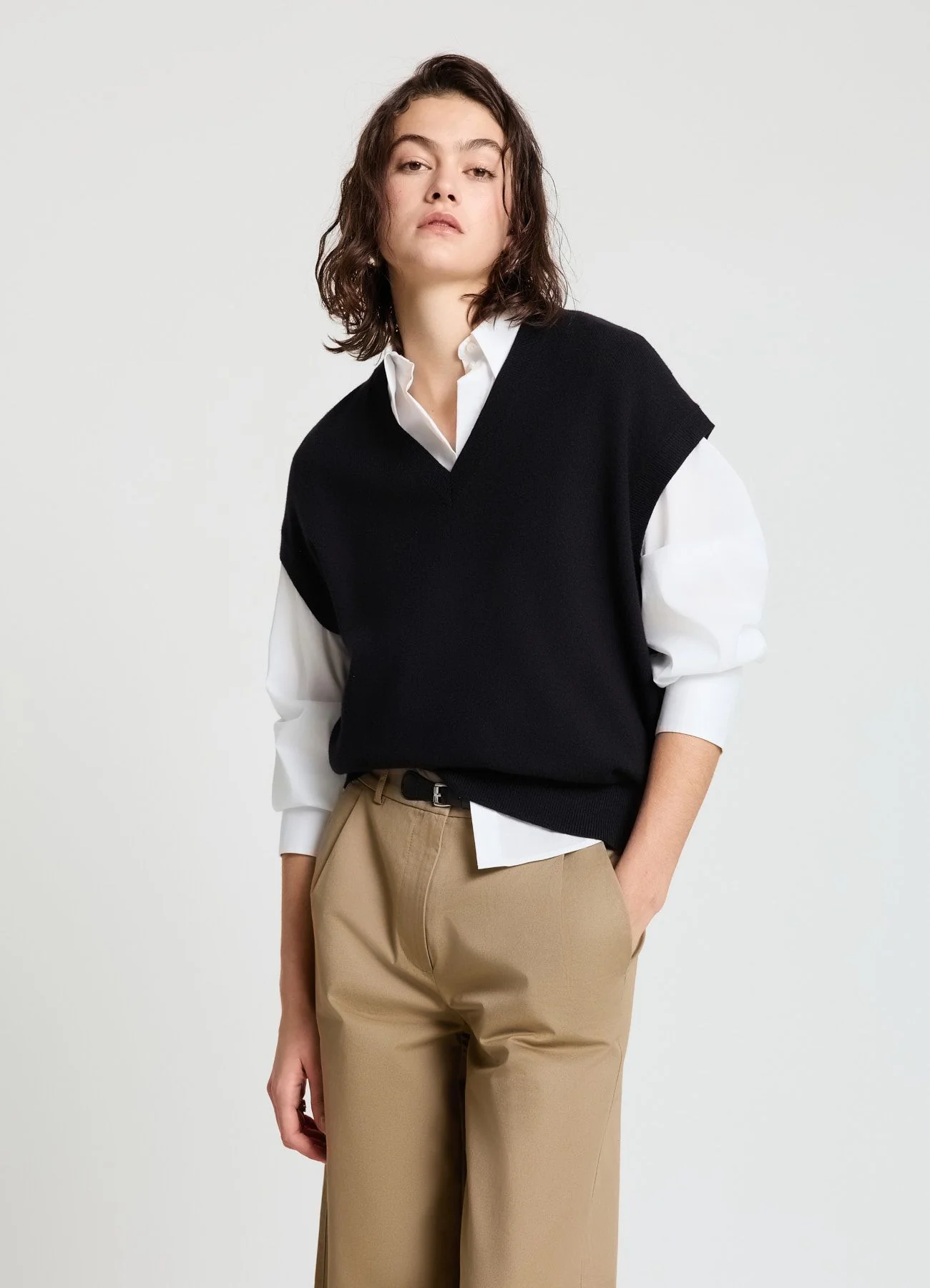 Gilet in maglia oversize scollo a V - Image 7