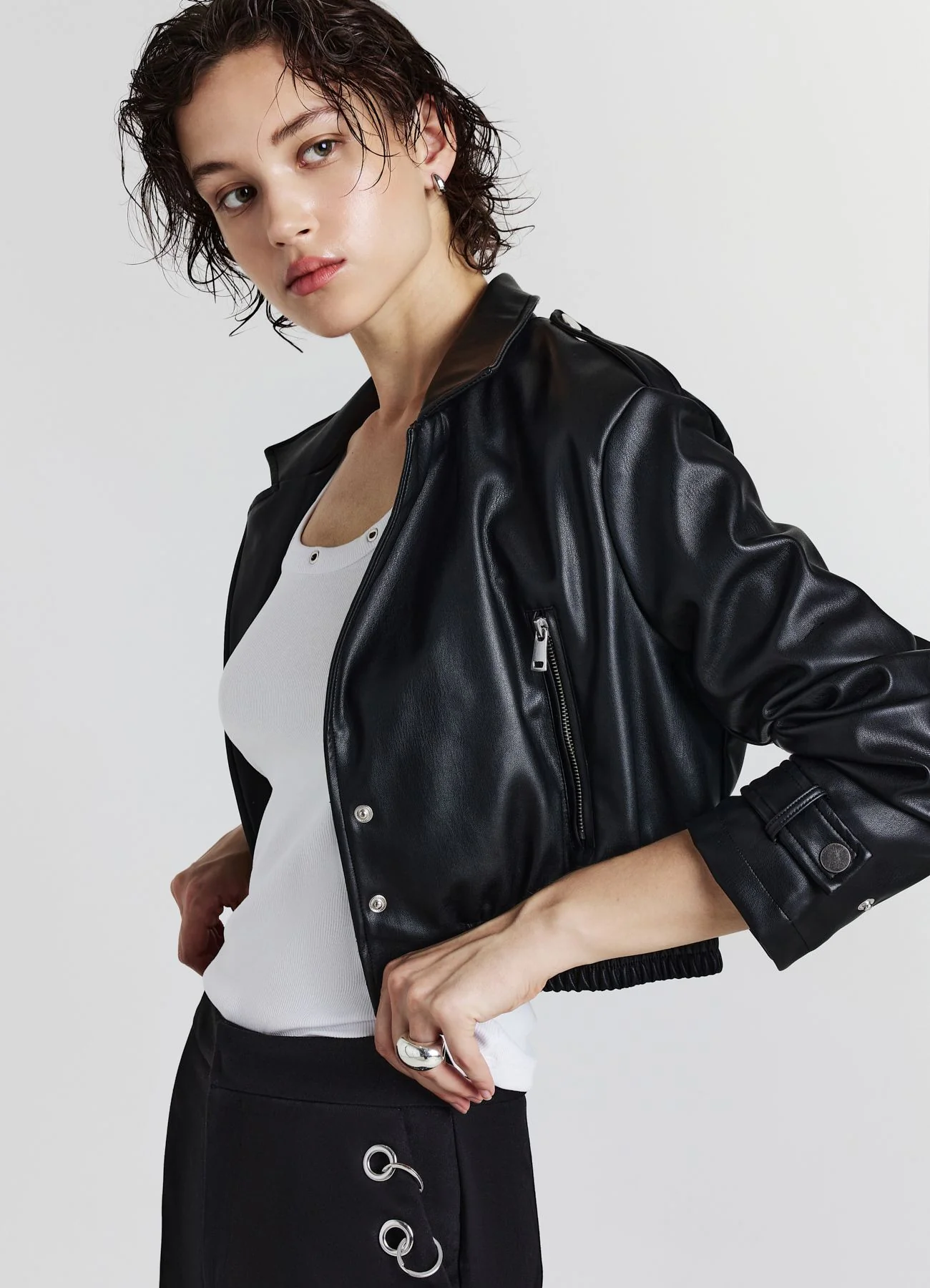 Giubbino crop simil pelle - Image 3