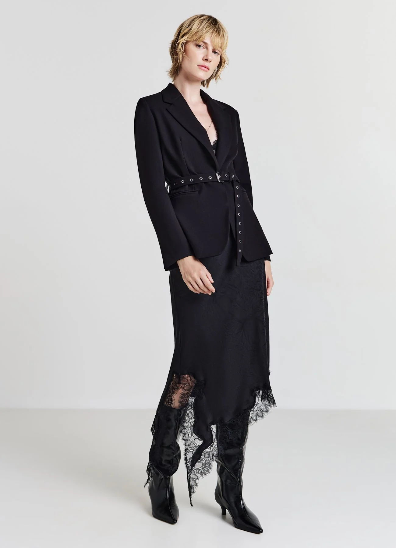 Gonna asimmetrica con pizzo - Image 2