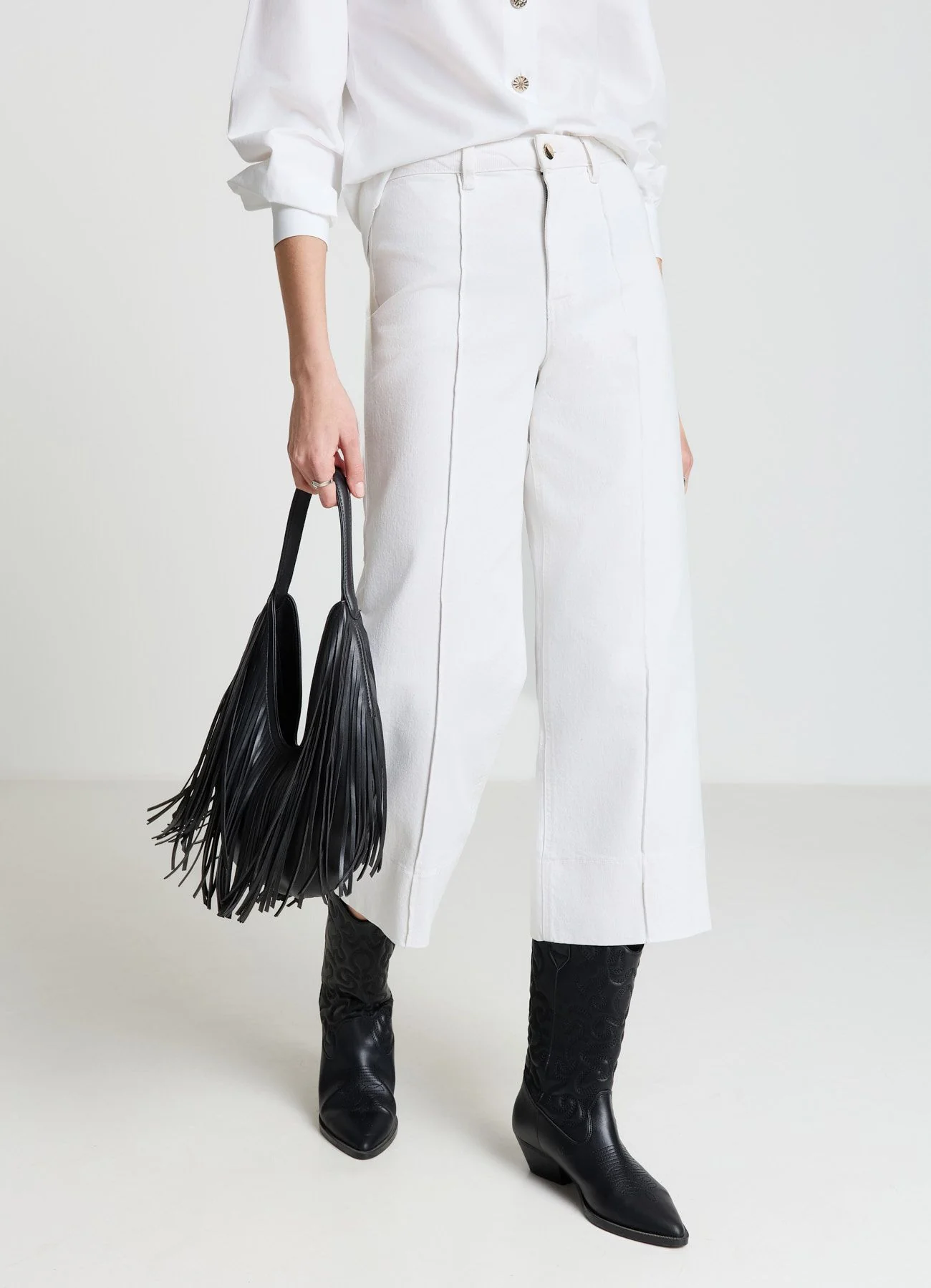 Jeans culotte con piega stirata