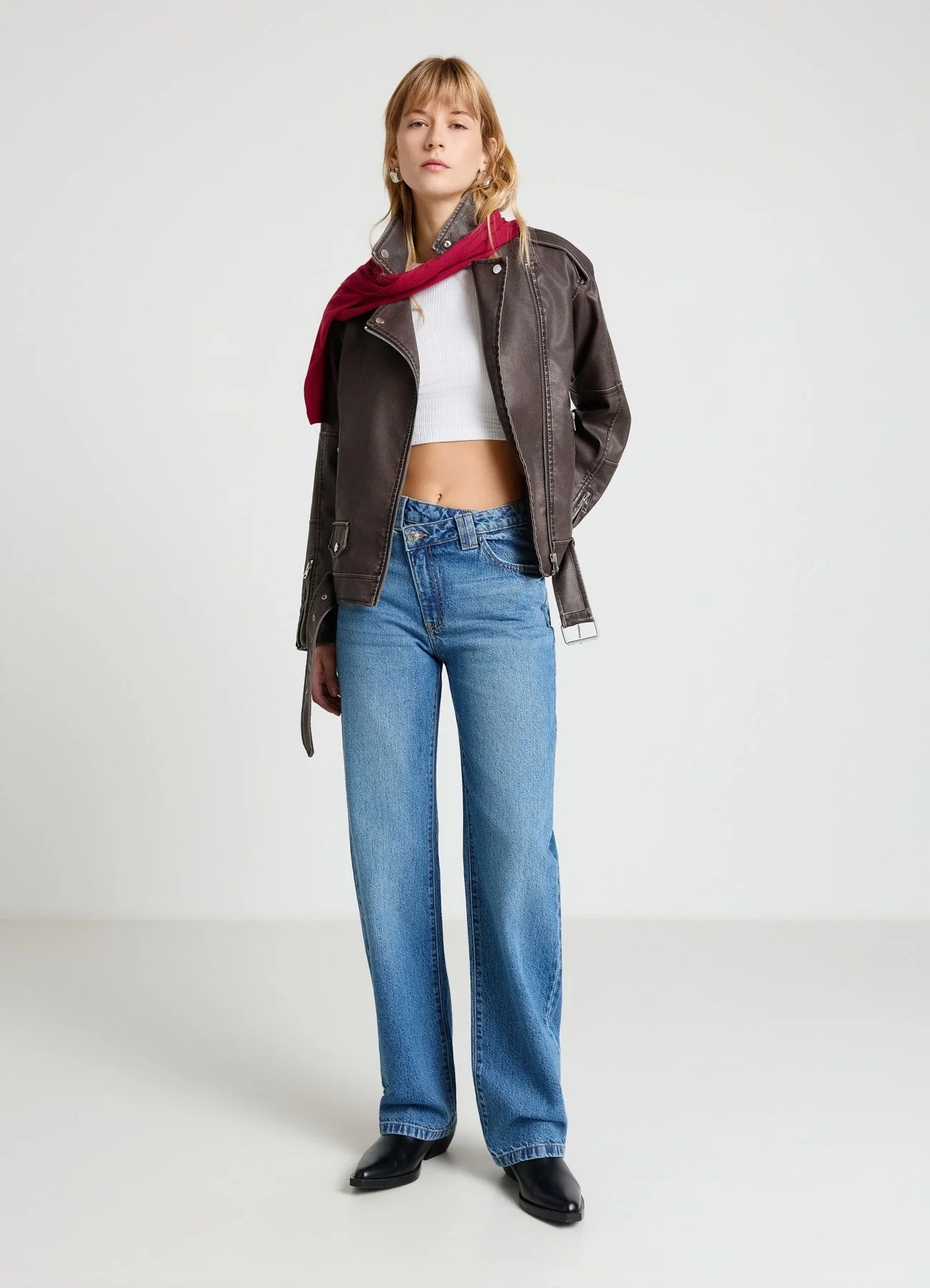 Jeans straight con patta incrociata - Image 2