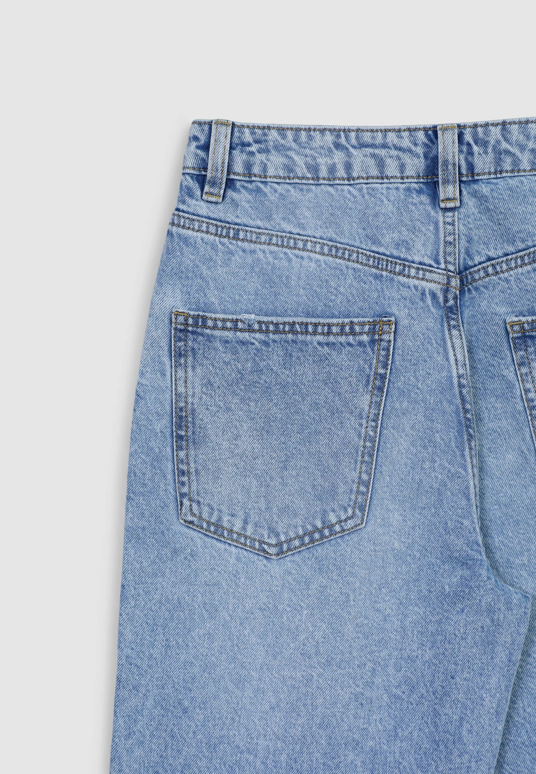 Jeans straight con risvolto - Image 4