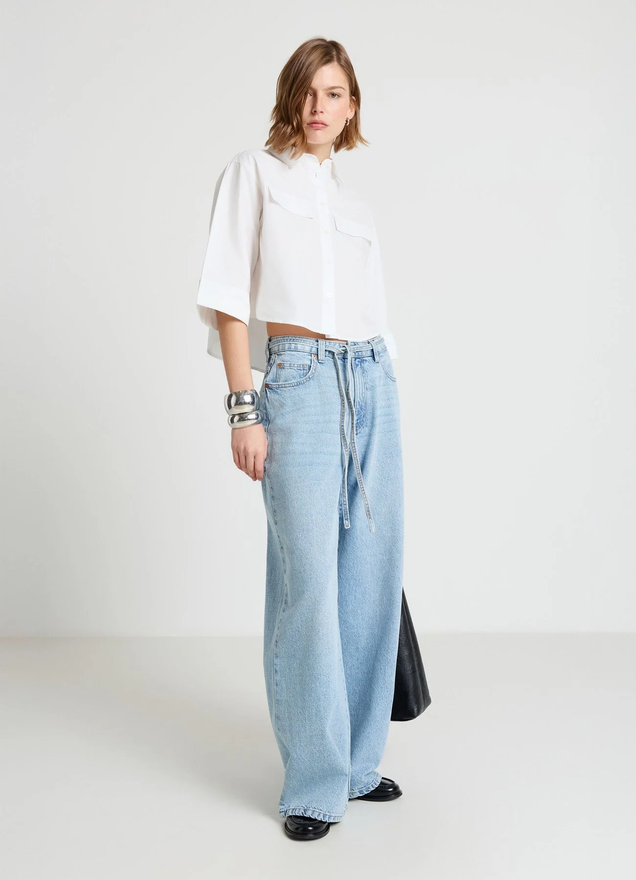 Jeans wide leg con cintura - Image 2