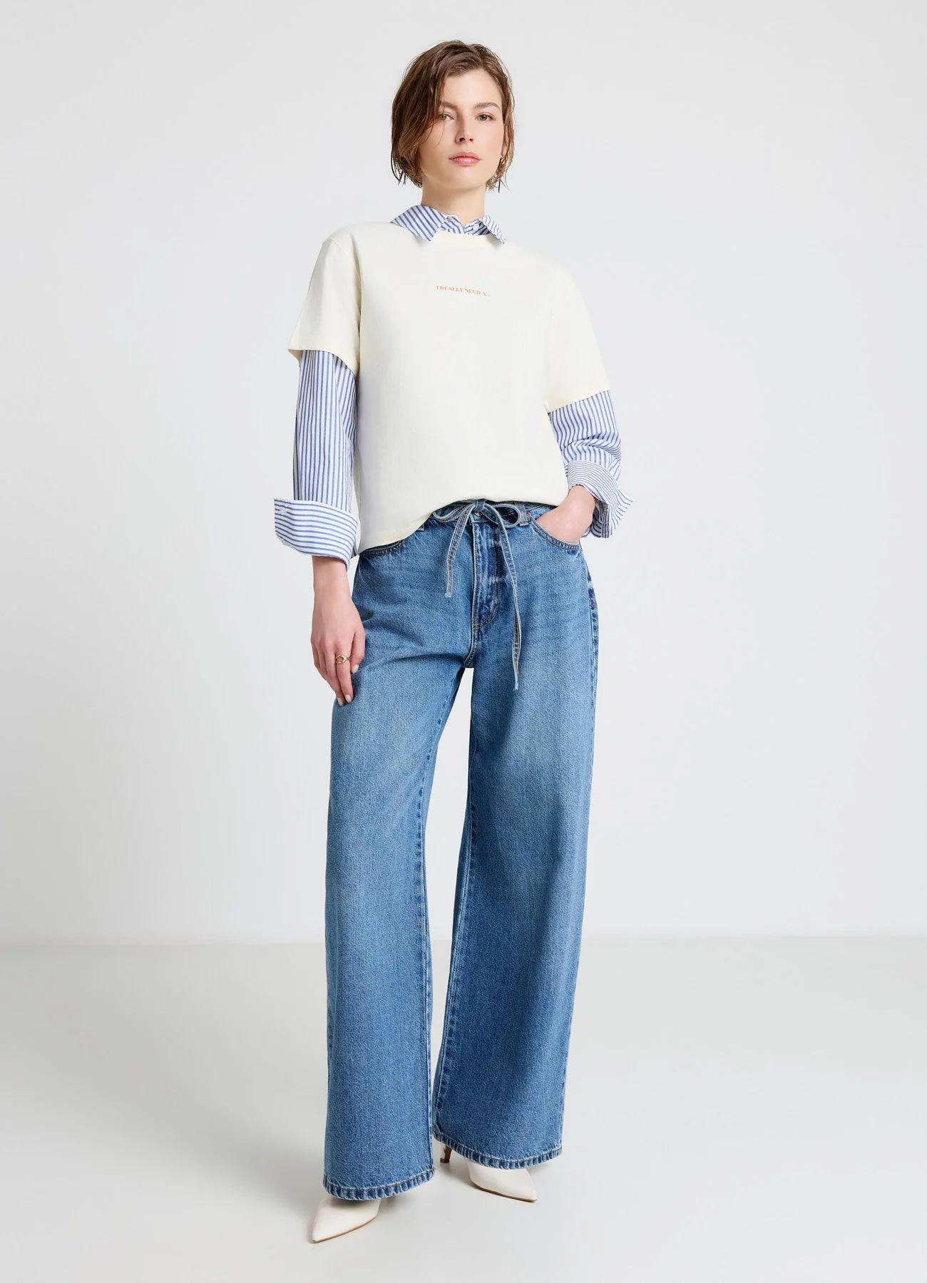 Jeans wide leg con cintura