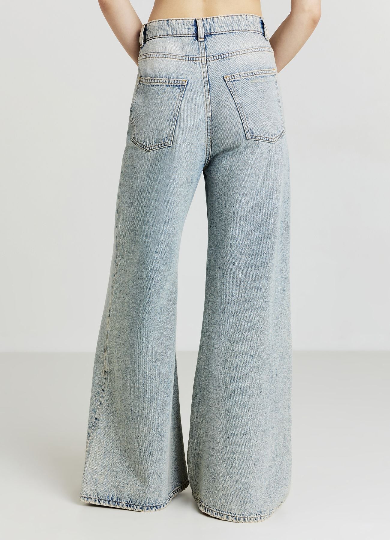 Jeans wide leg effetto sabbiato - Image 2