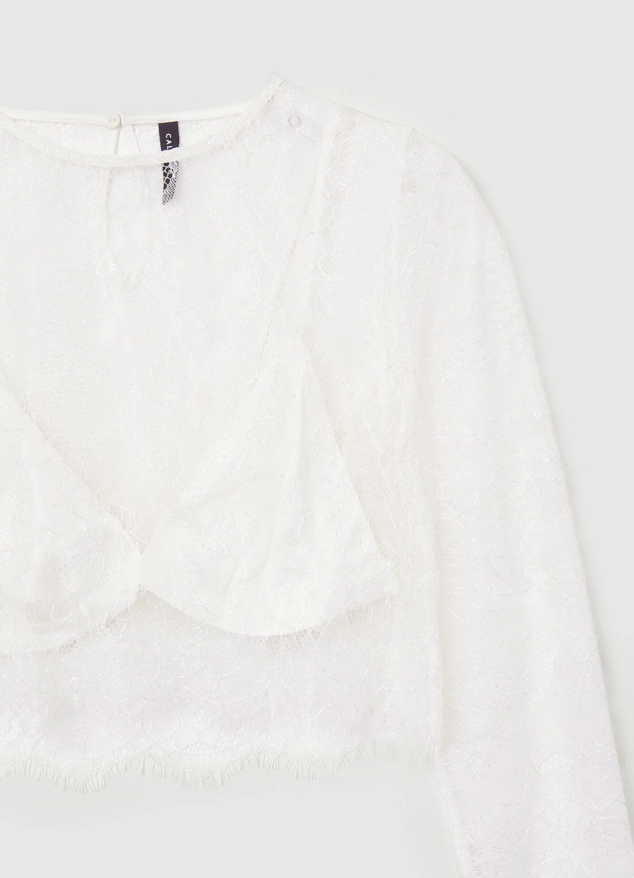 Maglia crop in pizzo con bralette - Image 6