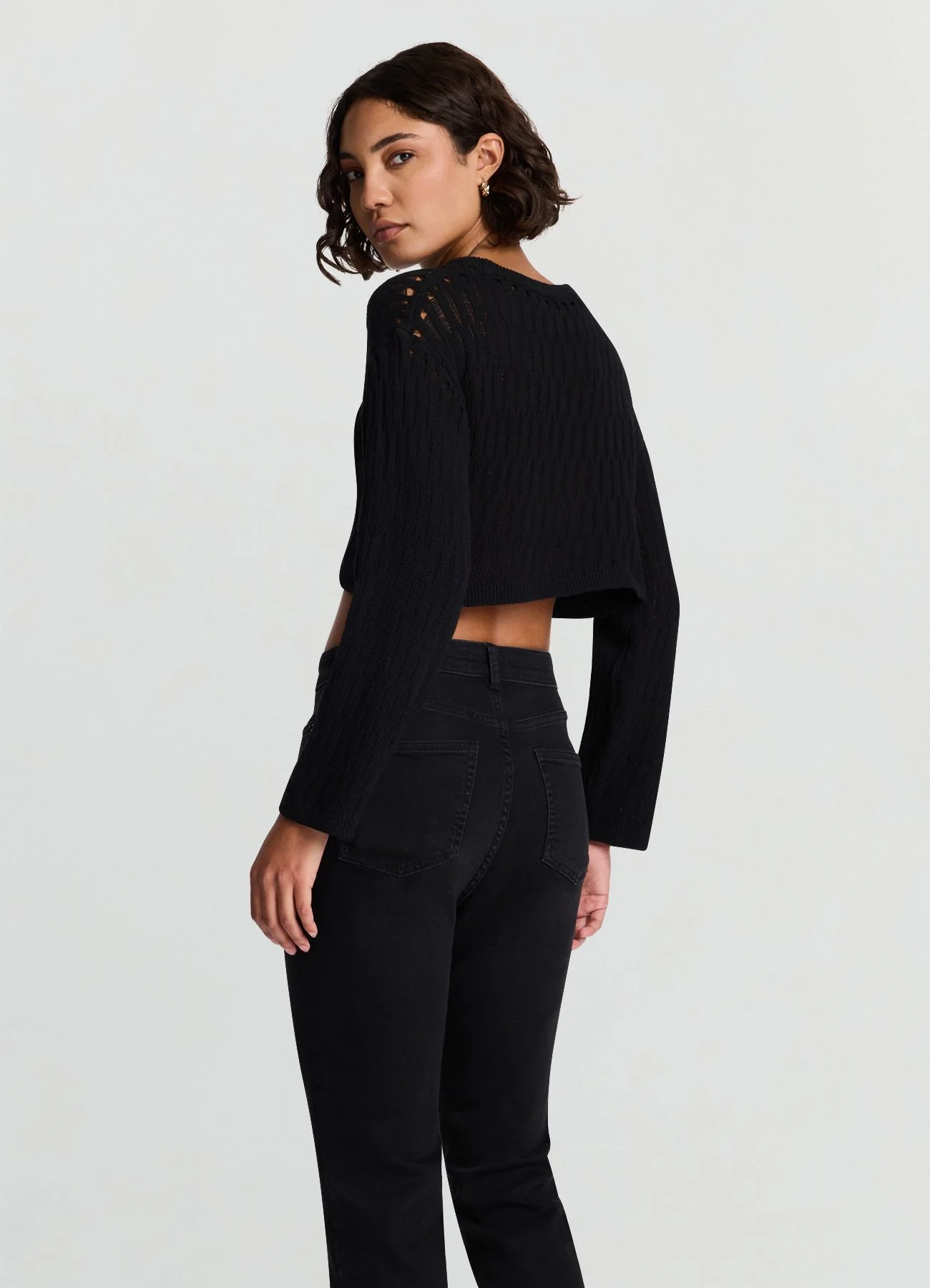 Maglia crop traforata a girocollo - Image 2