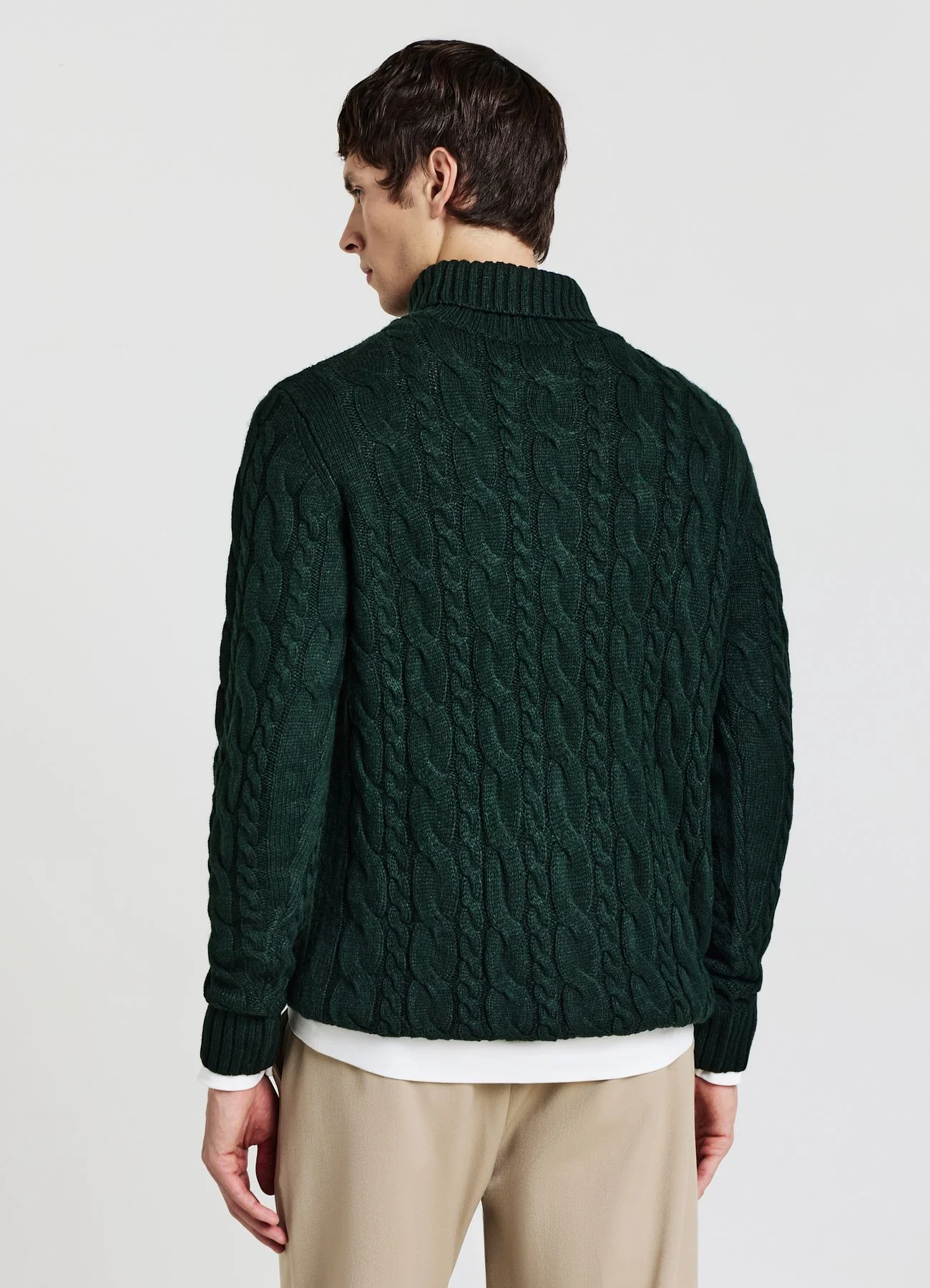 Maglione dolcevita con trecce - Image 2
