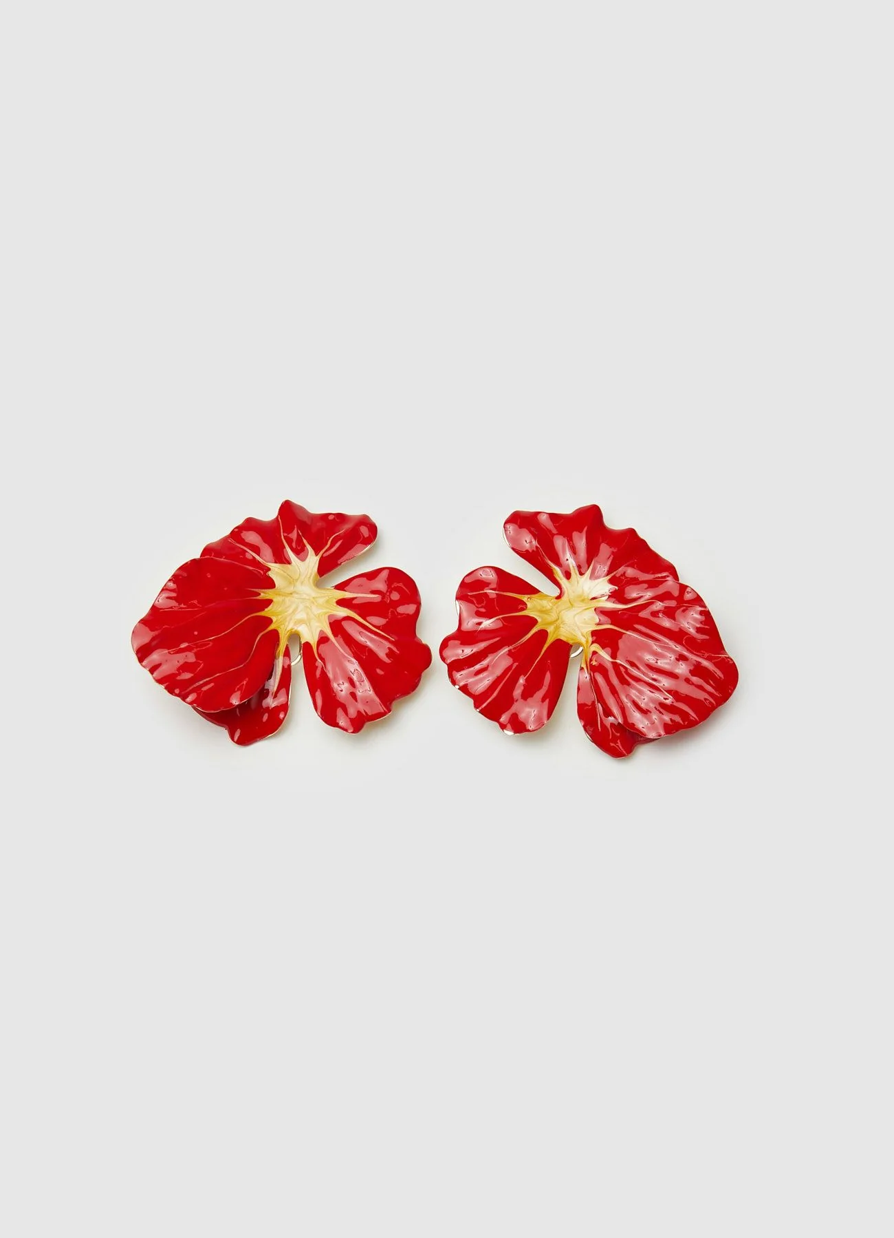 Orecchini a forma di fiore smaltato - Image 3