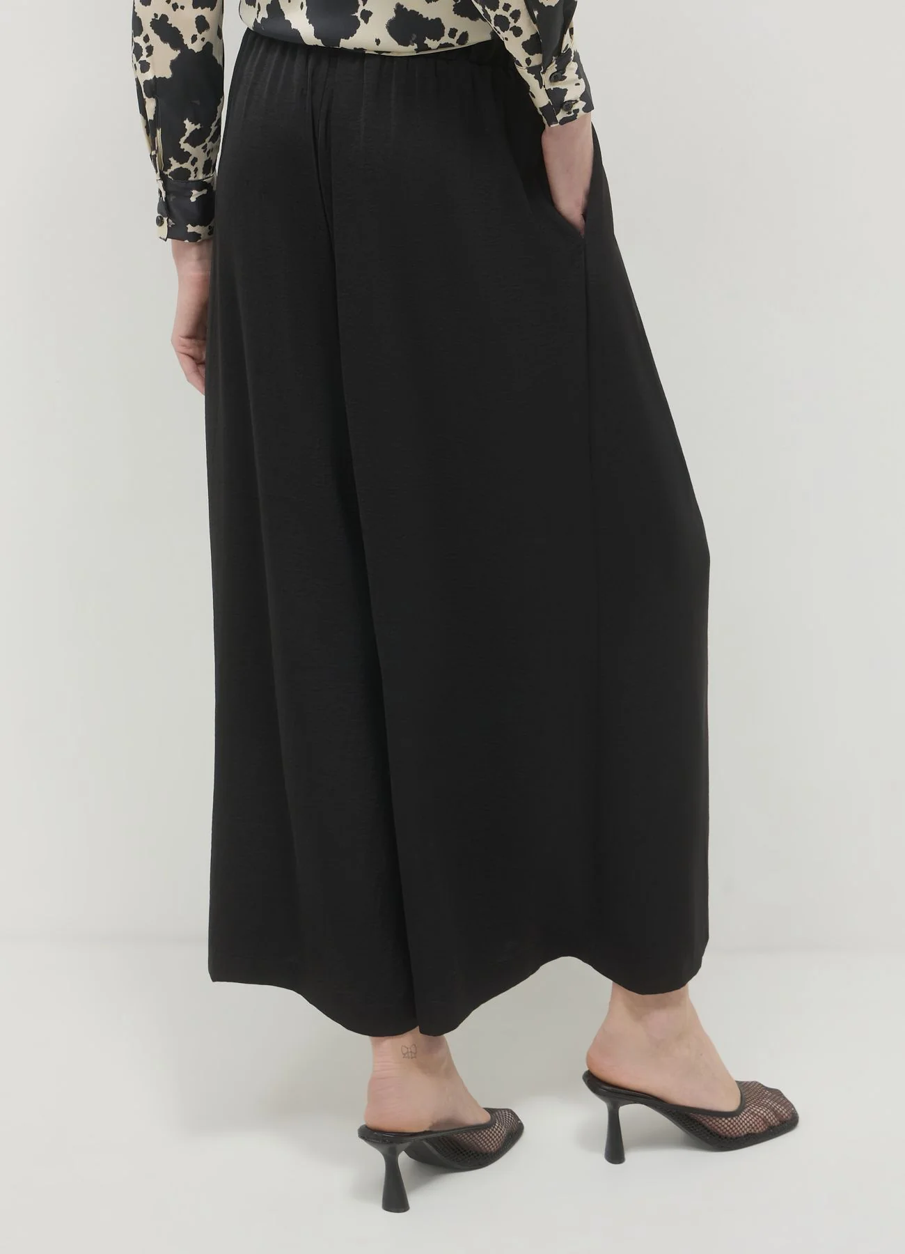 Pantagonna in simil satin - Image 2