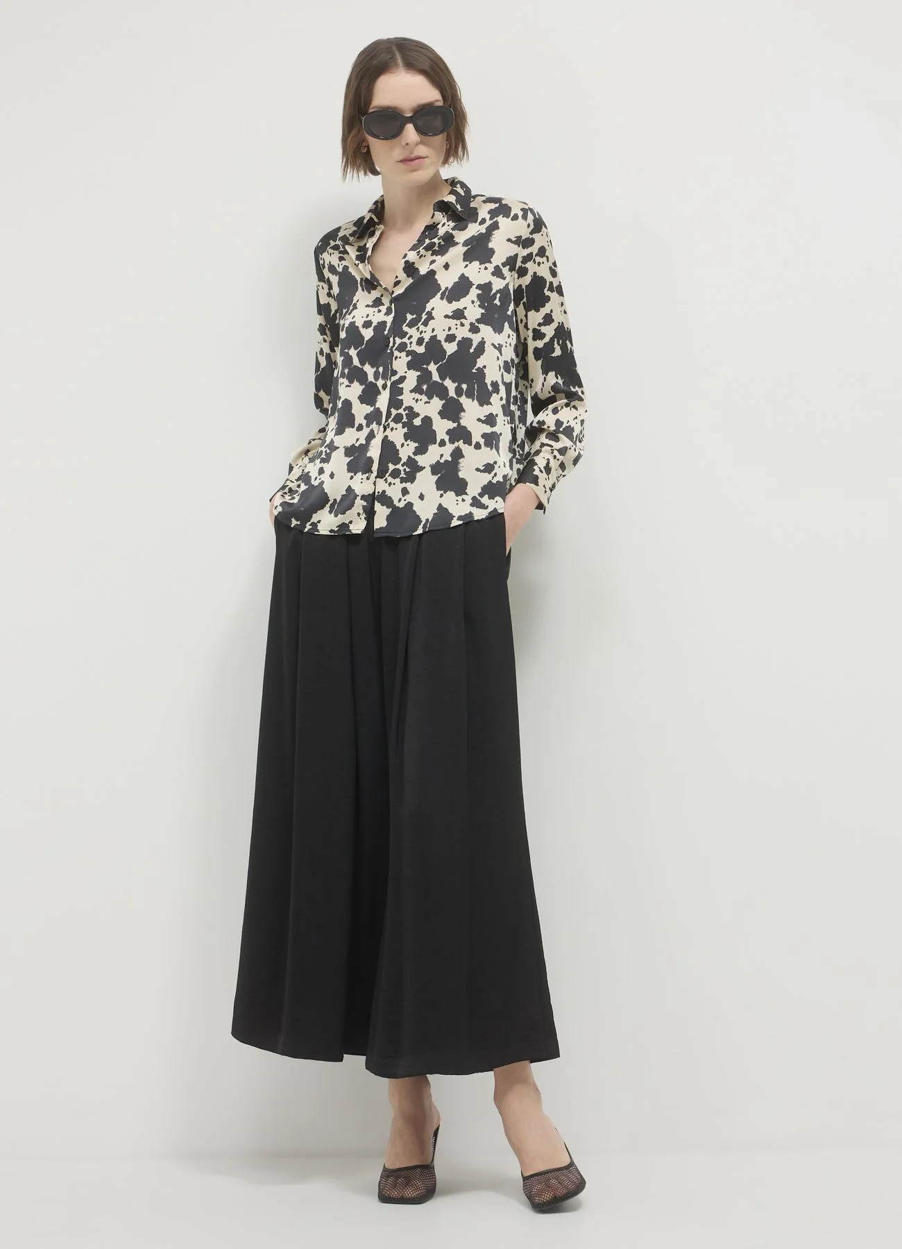 Pantagonna in simil satin - Image 3